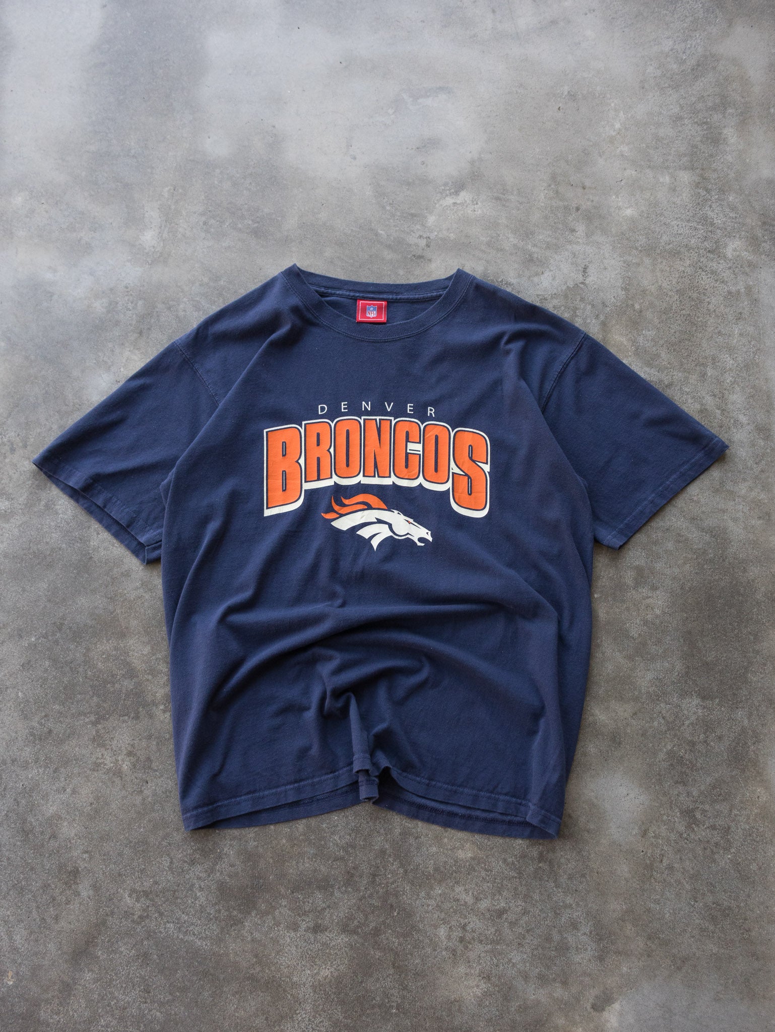Vintage 00s Navy Denver Broncos Tee (XL)