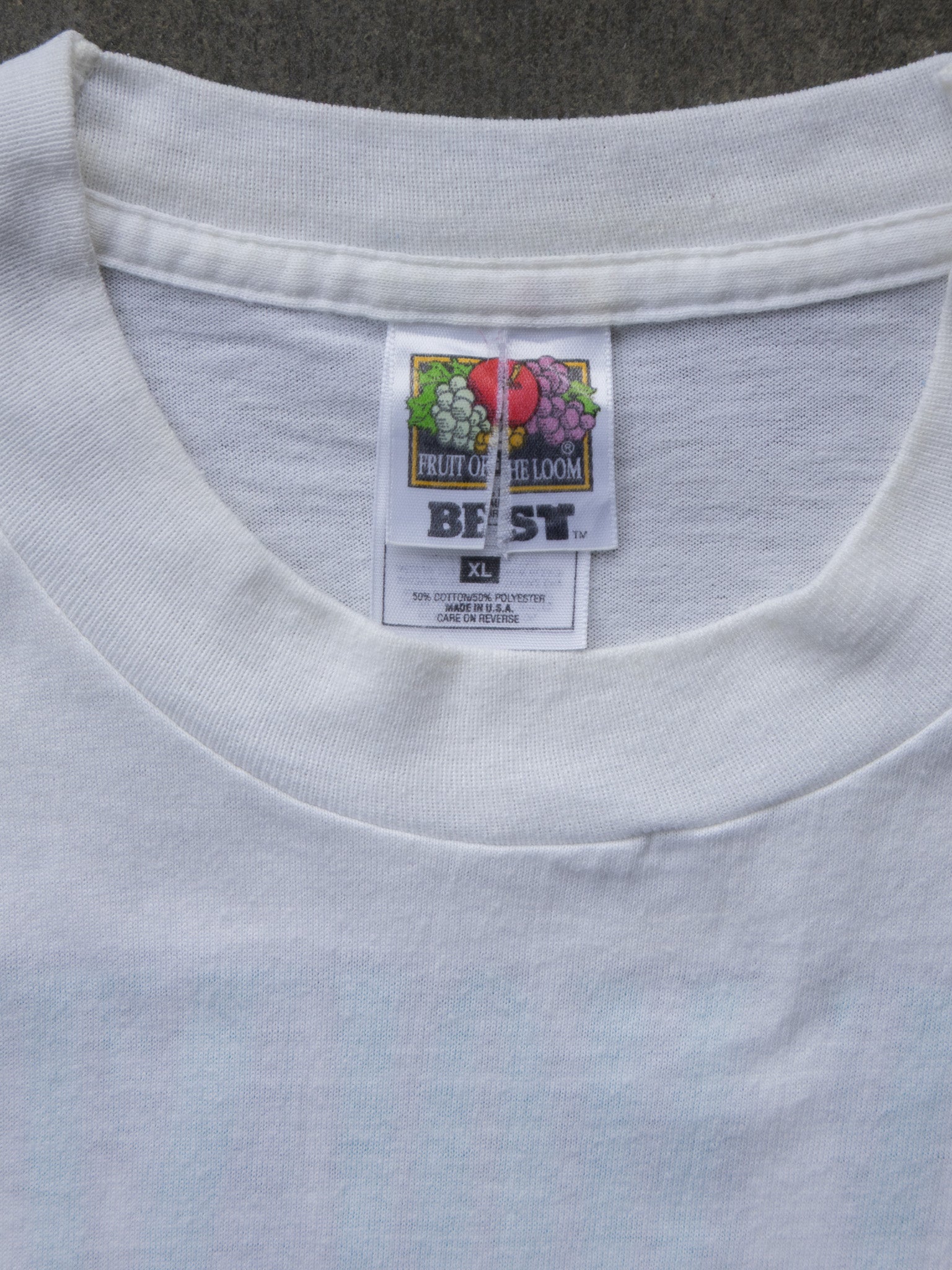 Vintage '90s White Rocky Mountain Wolves Graphic Tee (XL)