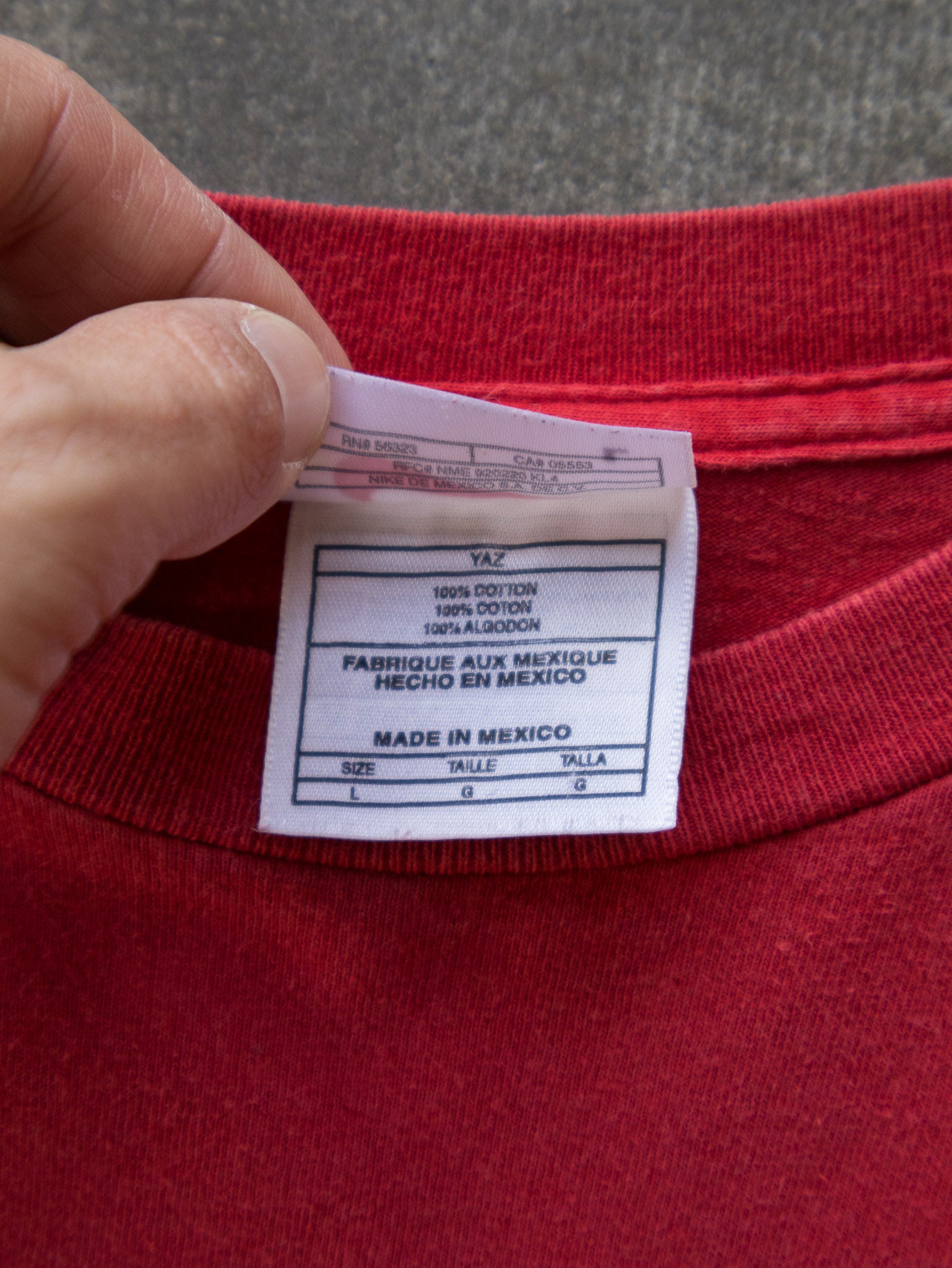Vintage 00s Red Nike Logo Graphic Tee (L)