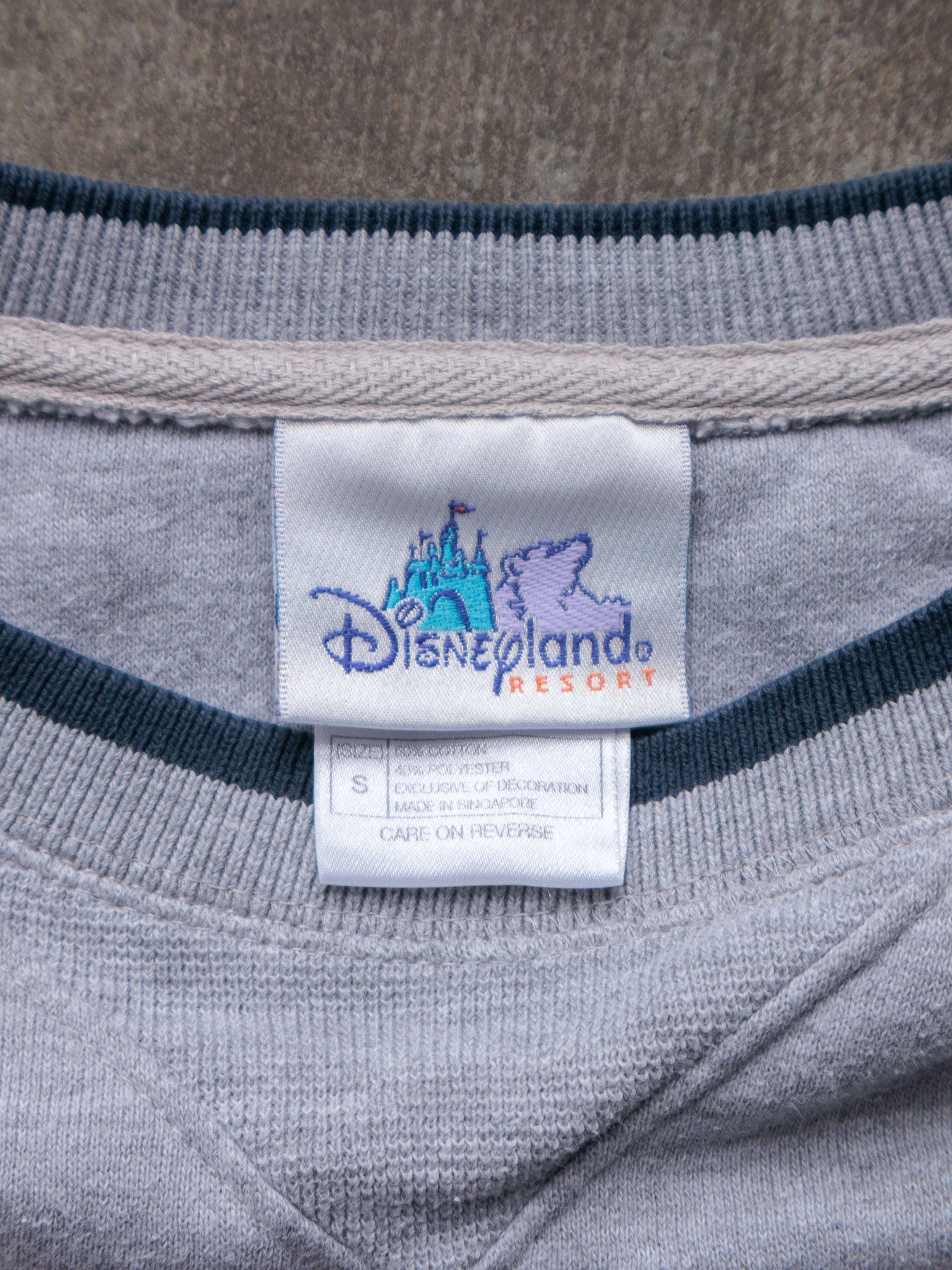 Vintage 00s Grey Disney Tigger Sweatshirt (S)