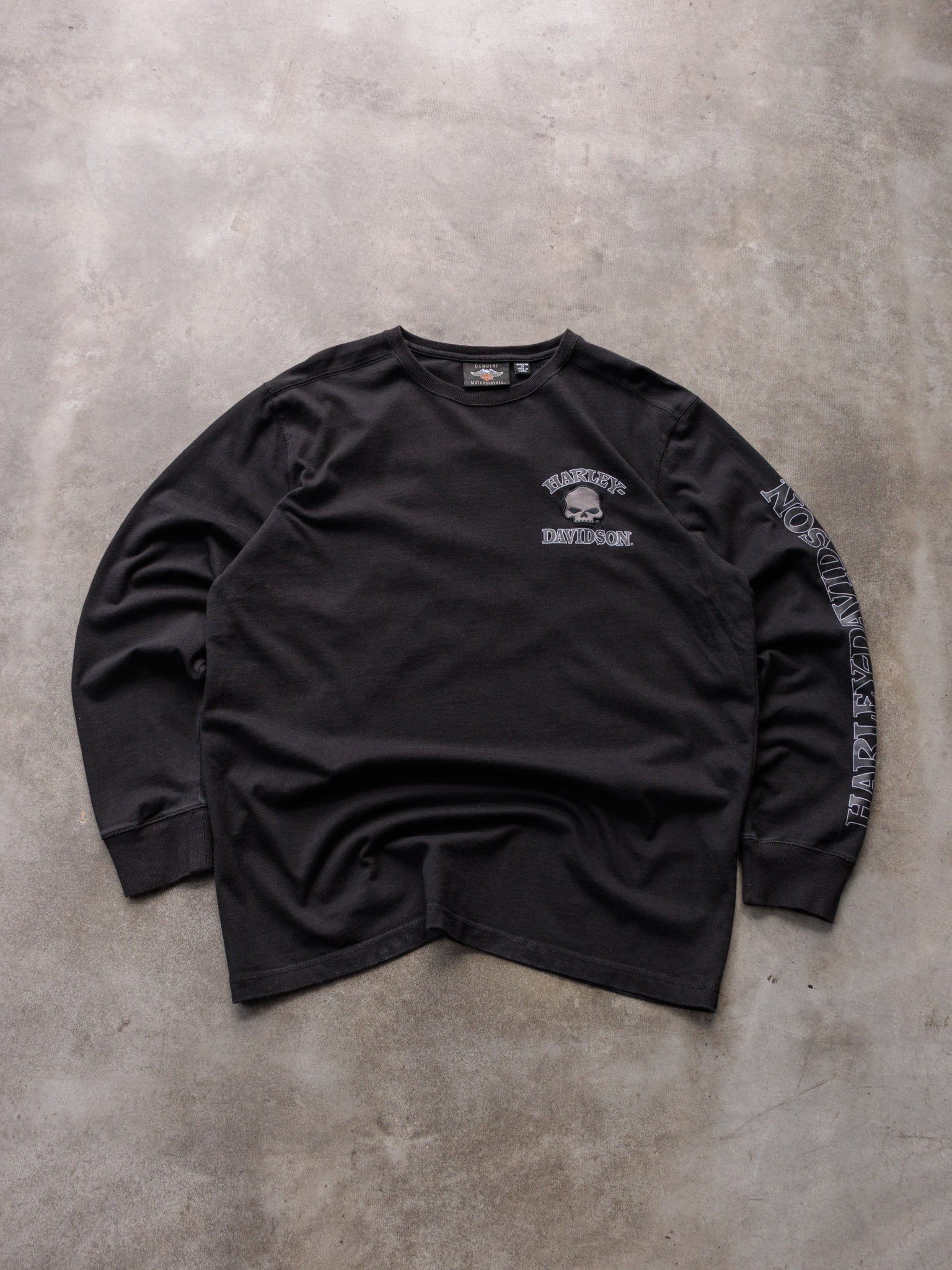 Vintage Black Harley-Davidson Skull Long Sleeve Tee (XL)