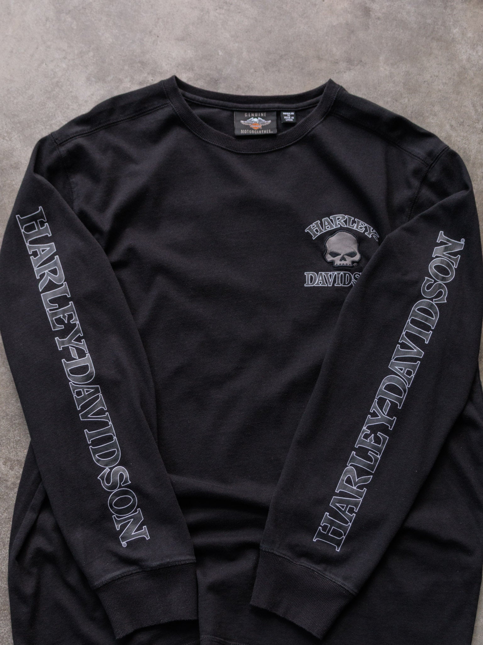 Vintage Black Harley-Davidson Skull Long Sleeve Tee (XL)