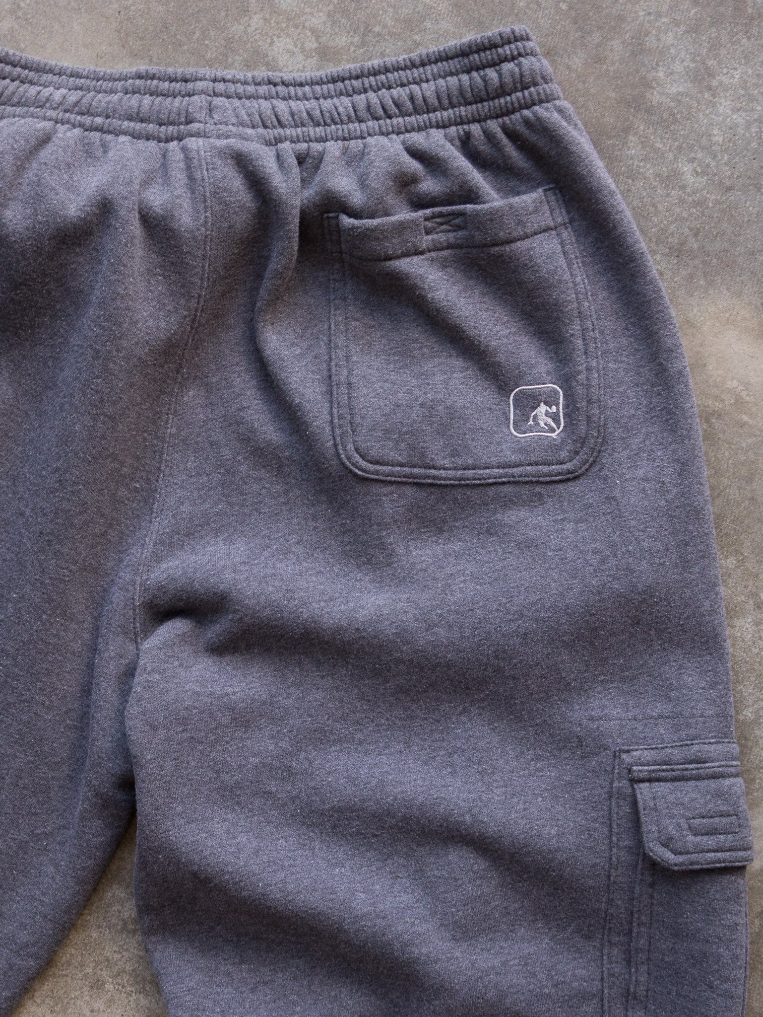 Vintage Grey AND1 Cargo Sweatpants (L)