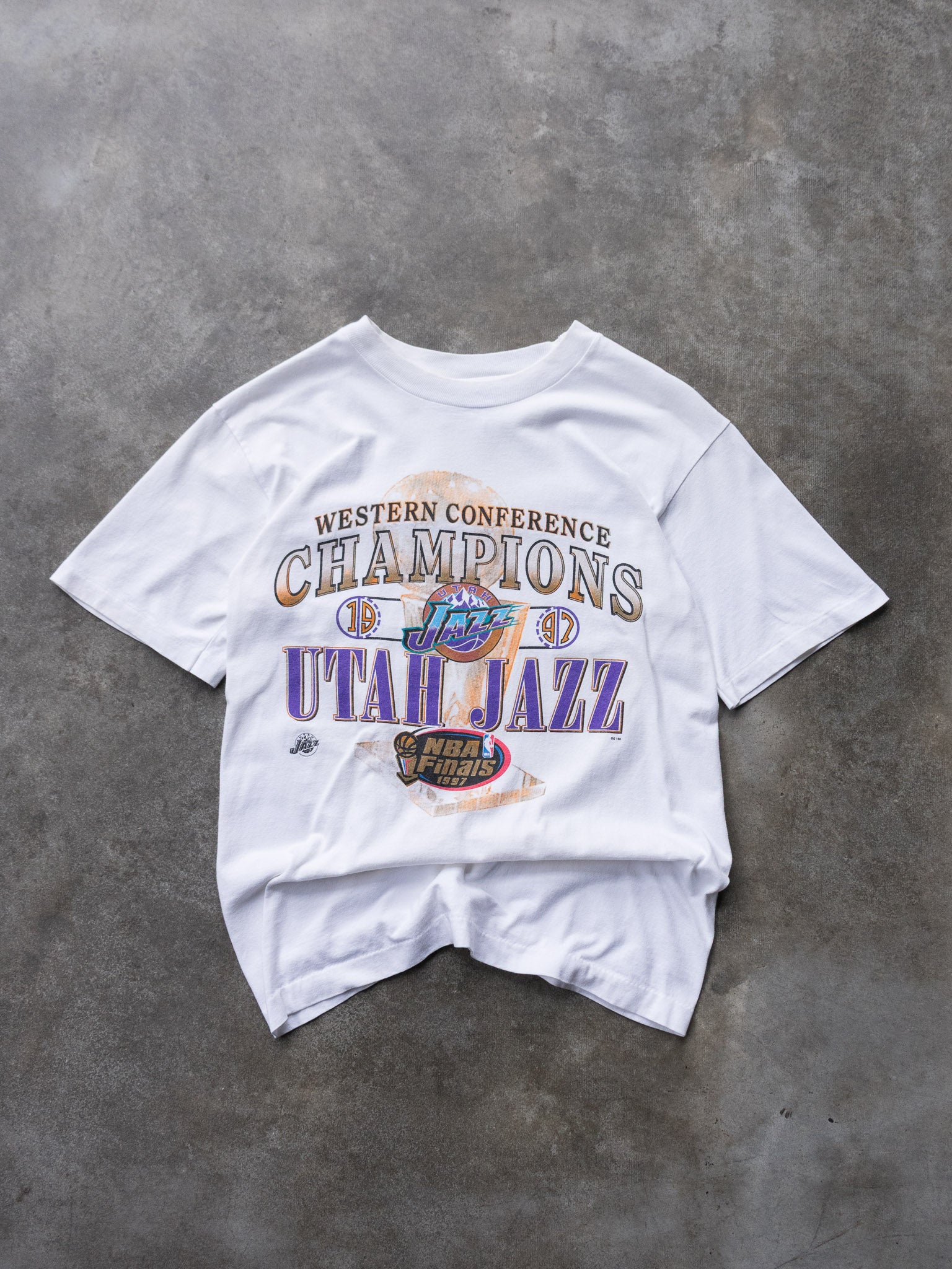 Vintage 1997 Utah Jazz NBA Finals Tee (M)