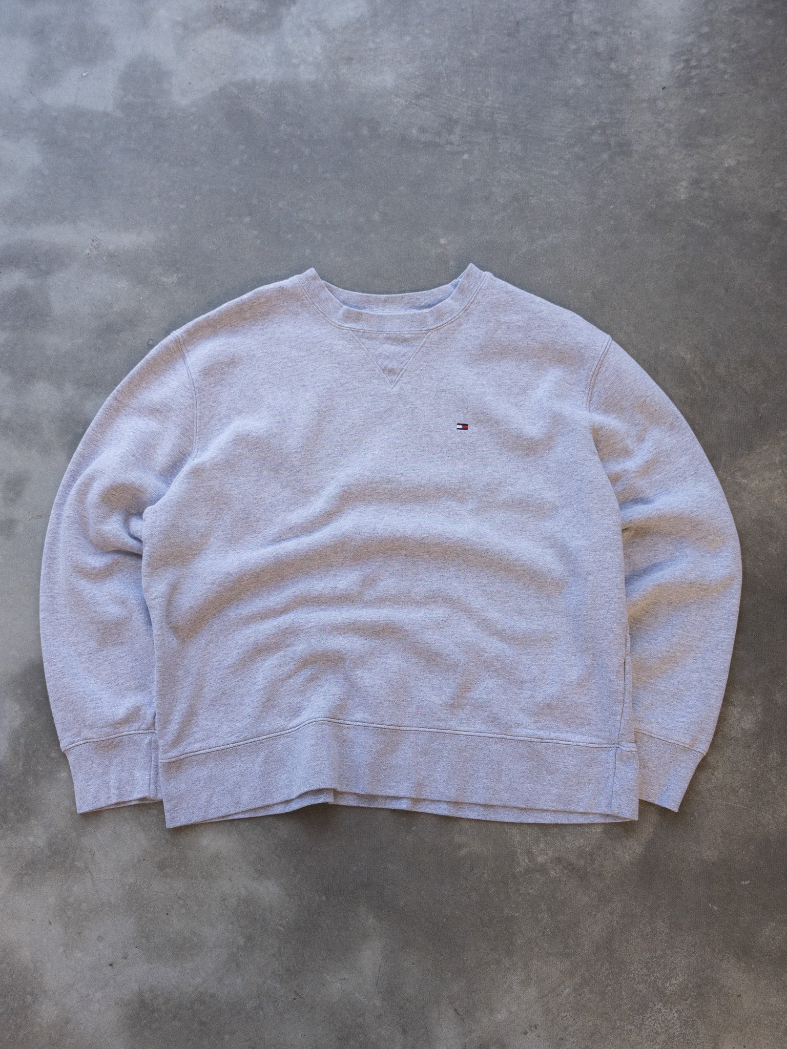 Vintage Grey Tommy Hilfiger Sweatshirt (2XL)