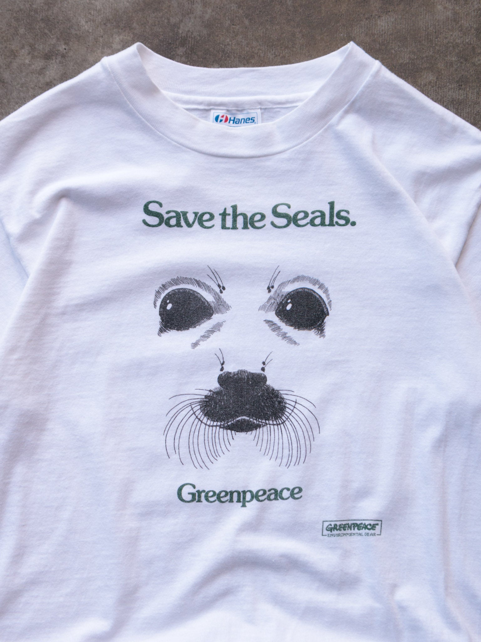 Vintage 90s White Greenpeace Save the Seals Tee (M)