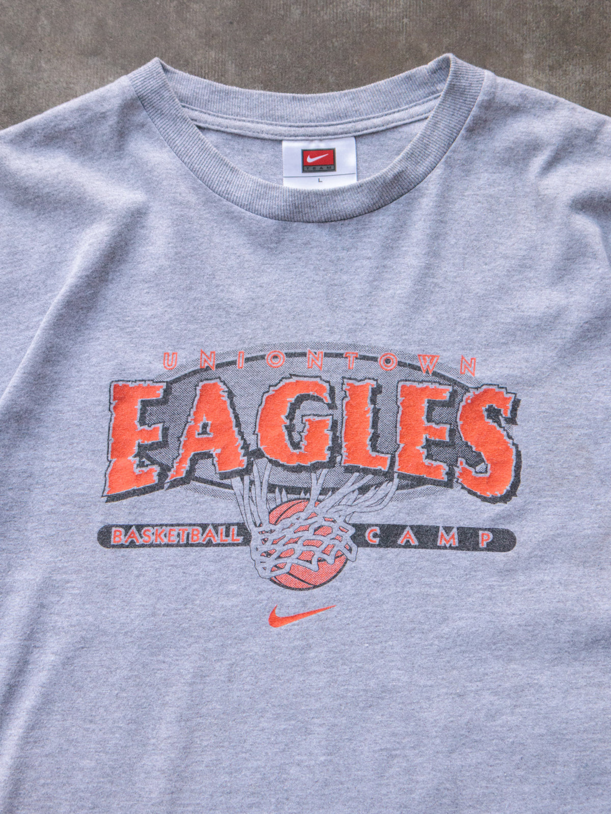 Vintage 00s Grey Uniontown Eagles Nike Basketball Camp Tee (L)