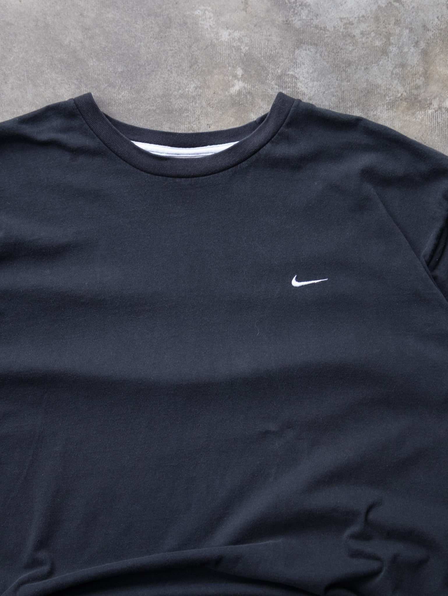 Vintage 00s Black Nike Swoosh Tee (2XL)