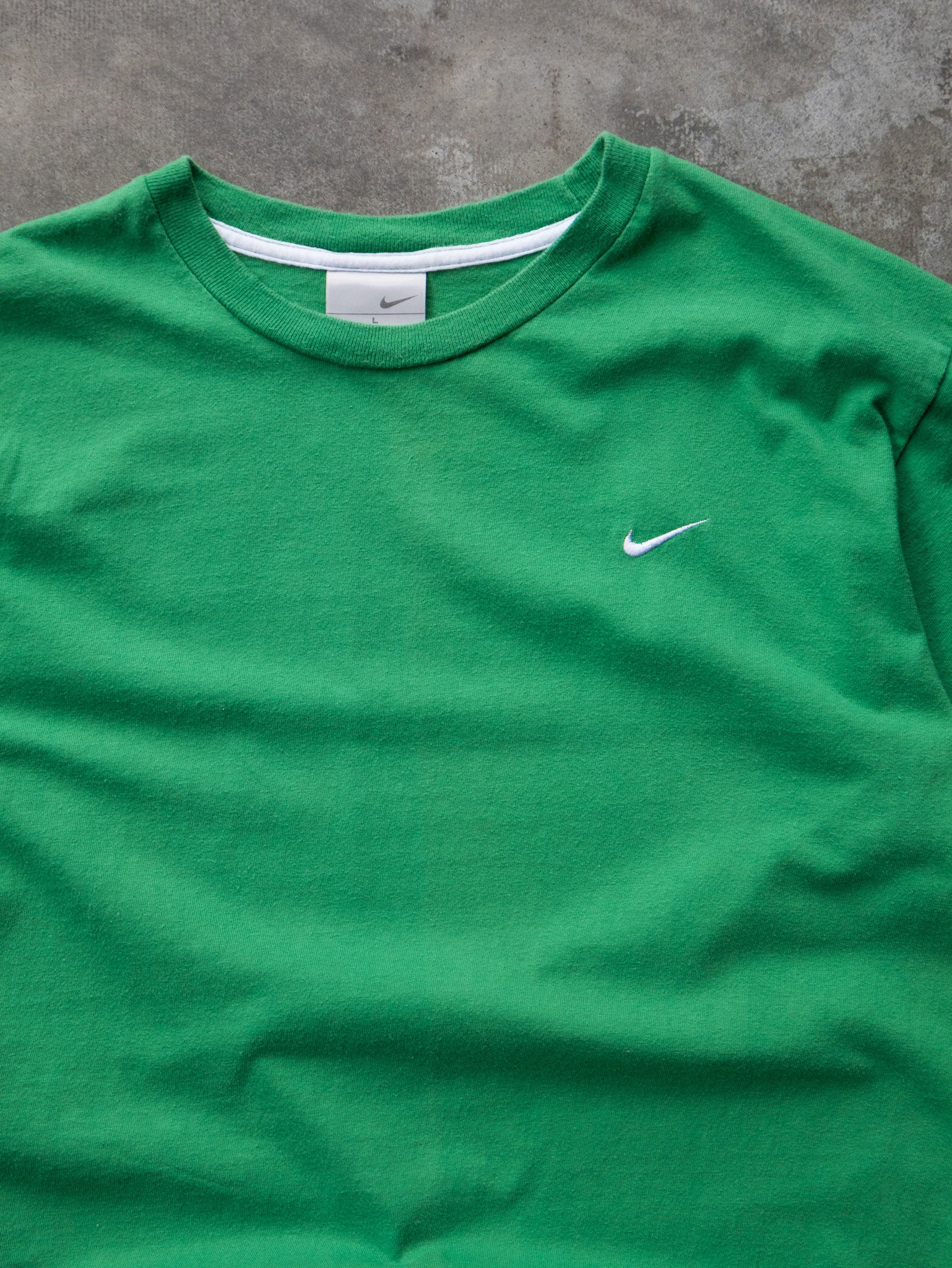 Vintage 00s Green Nike Swoosh Tee (L)
