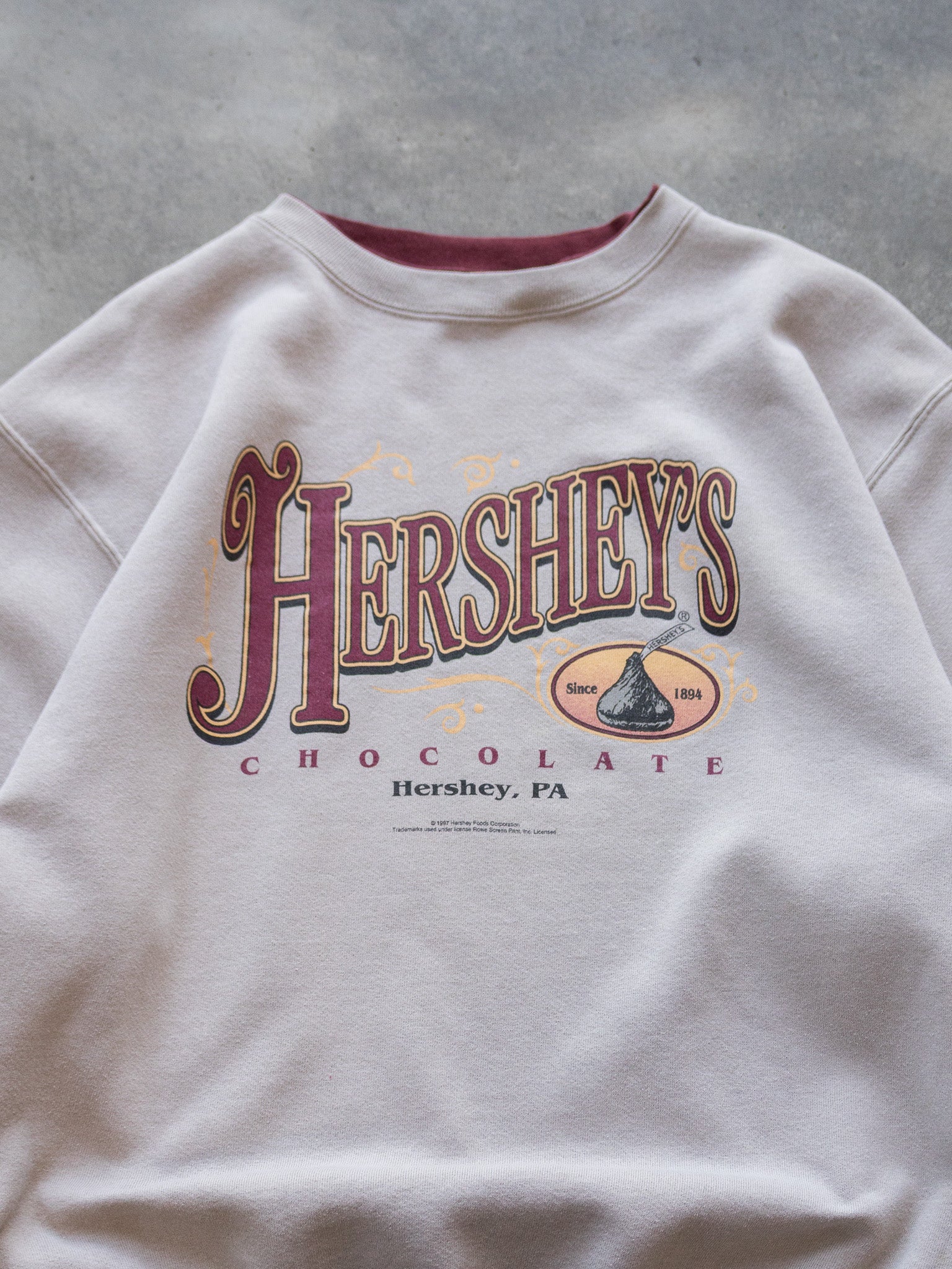 Vintage 1997 Hershey’s Chocolate Sweatshirt (XL)