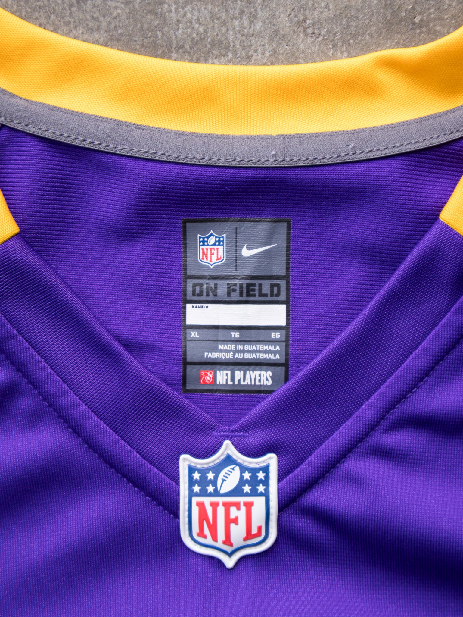 Nike Minnesota Vikings Adrian Peterson NFL Jersey (Women's XL)