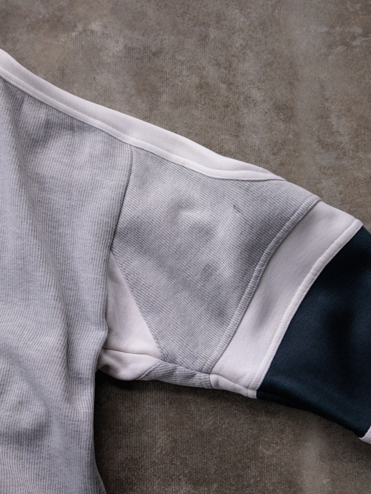 Vintage 90s Grey Penn State Colourblock V-Neck Sweatshirt (XL)