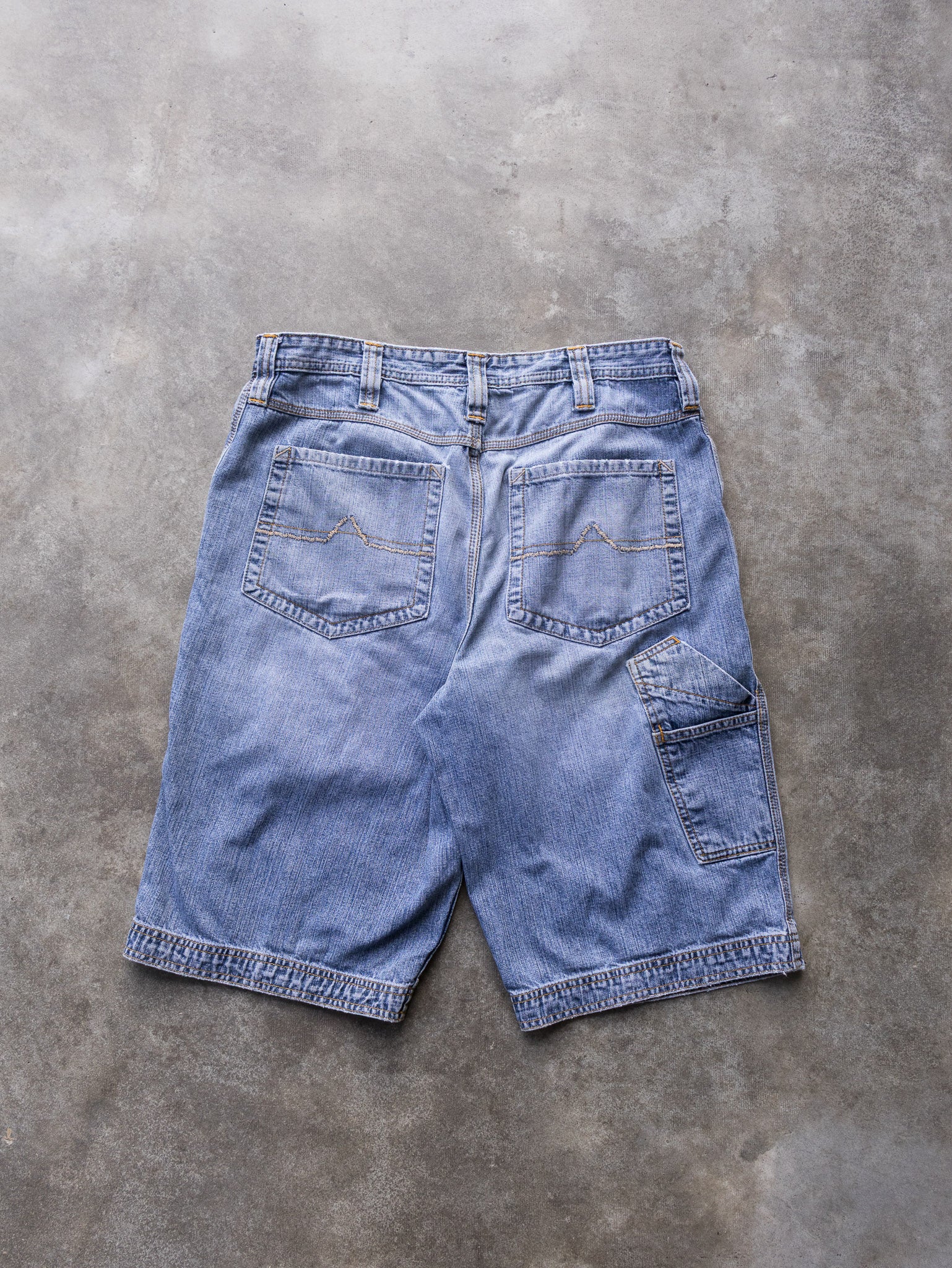 Vintage 00s Blue Urban Pipeline Carpenter Shorts (W32)