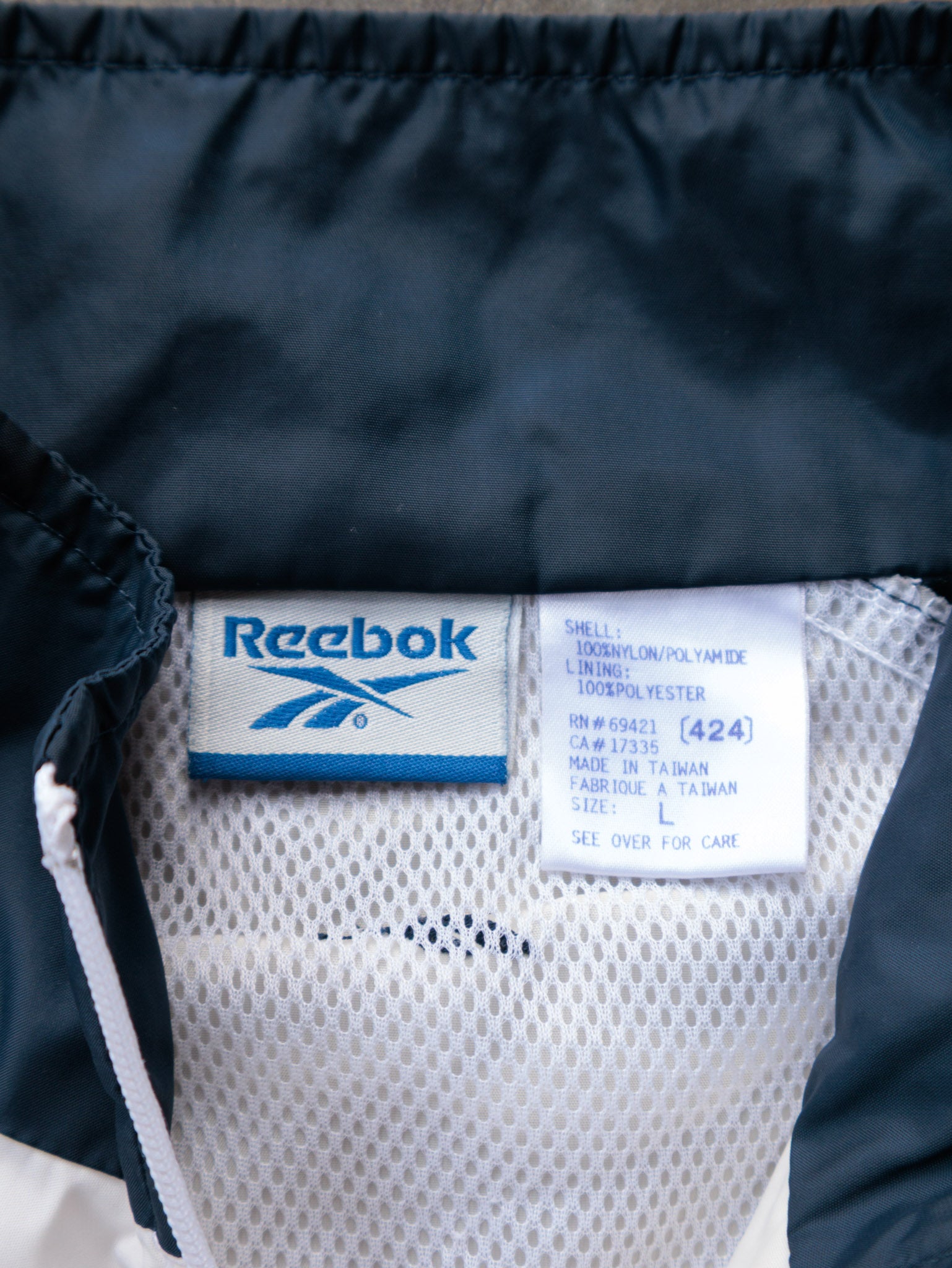 Vintage 90s White Reebok Colourblock Windbreaker (L)