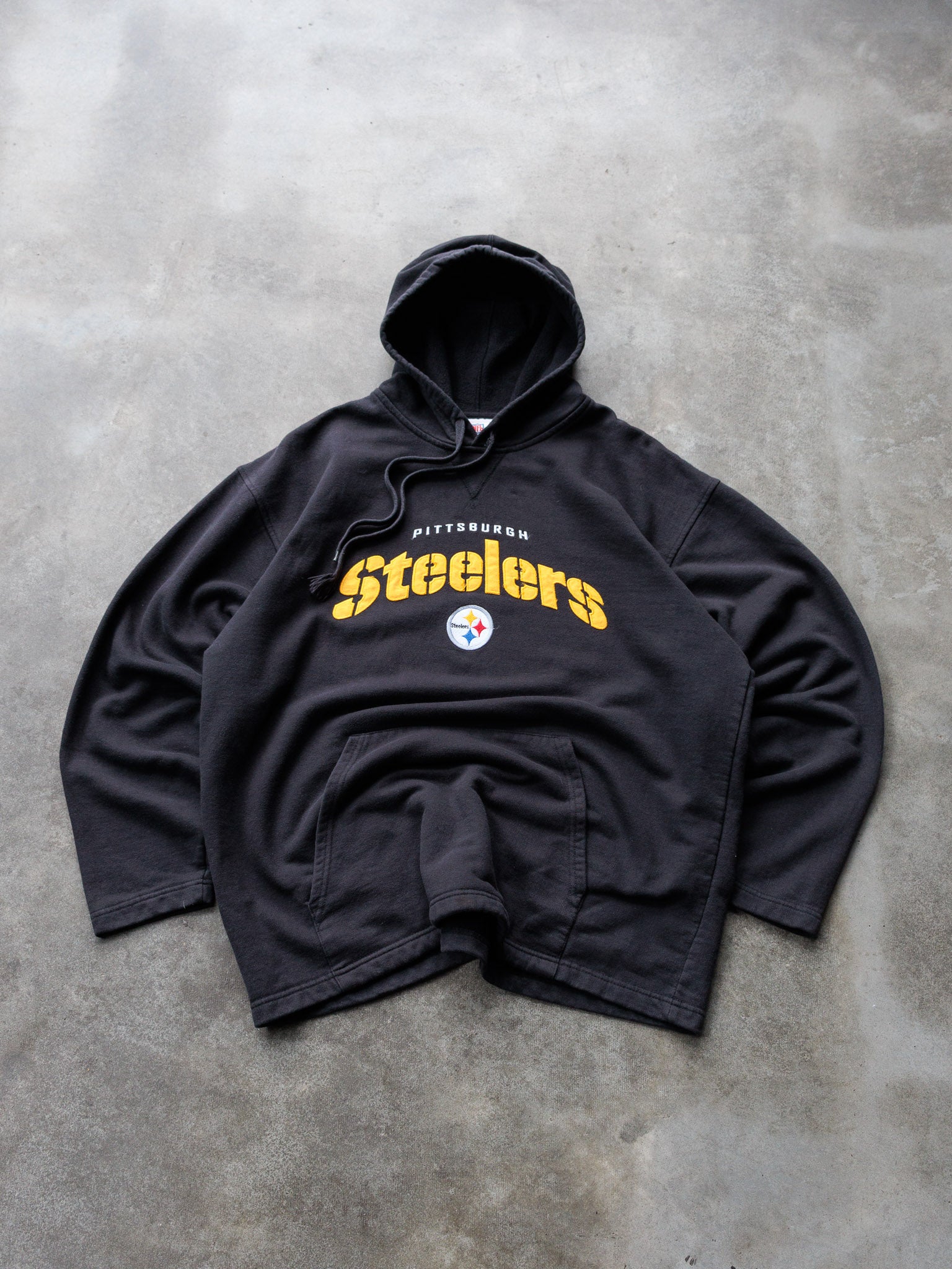Vintage Black Pittsburgh Steelers Hoodie (XL)