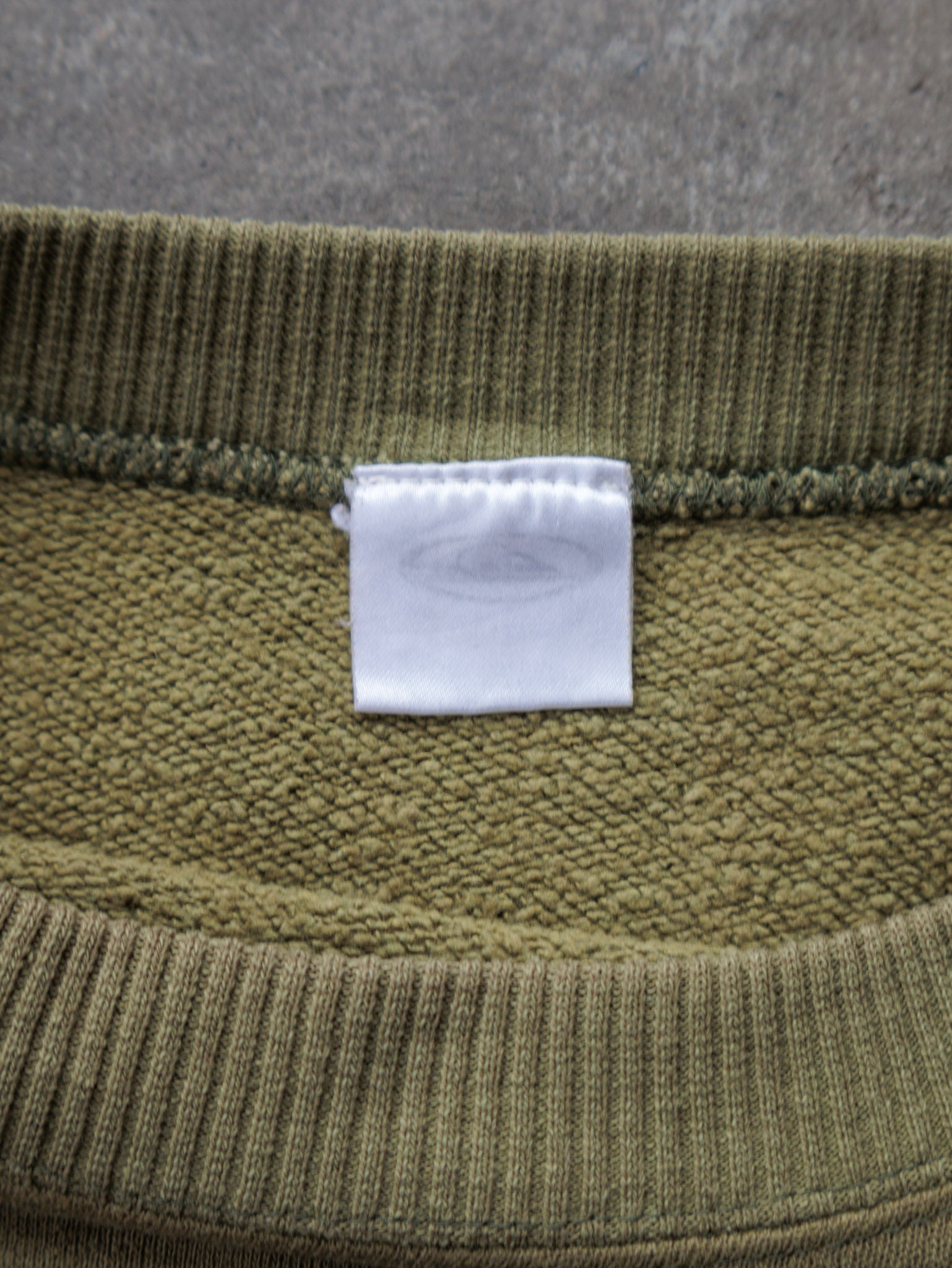 Vintage 00s Green Quiksilver Sweatshirt (L)