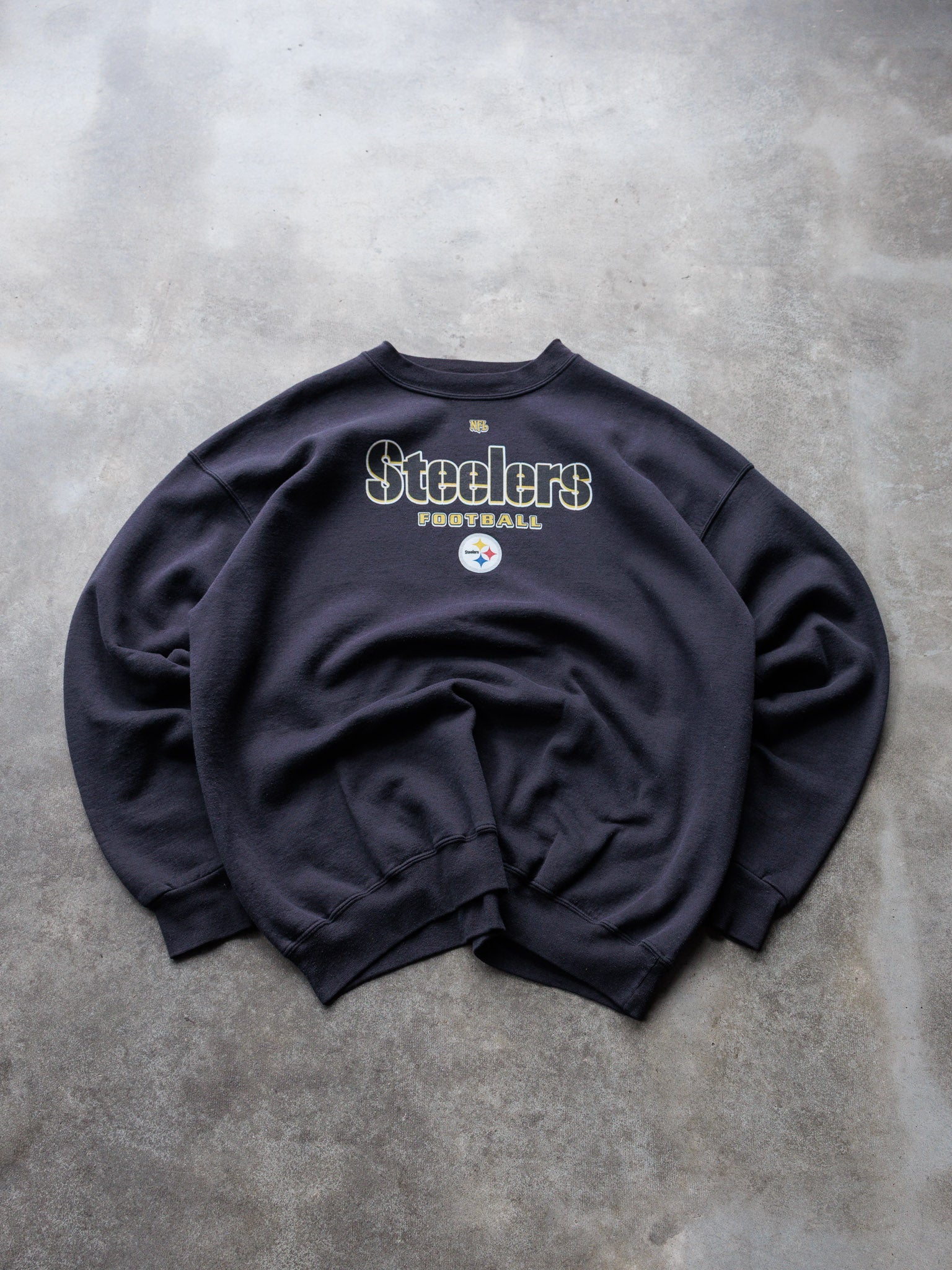 Vintage Black Pittsburgh Steelers Sweatshirt (XL)