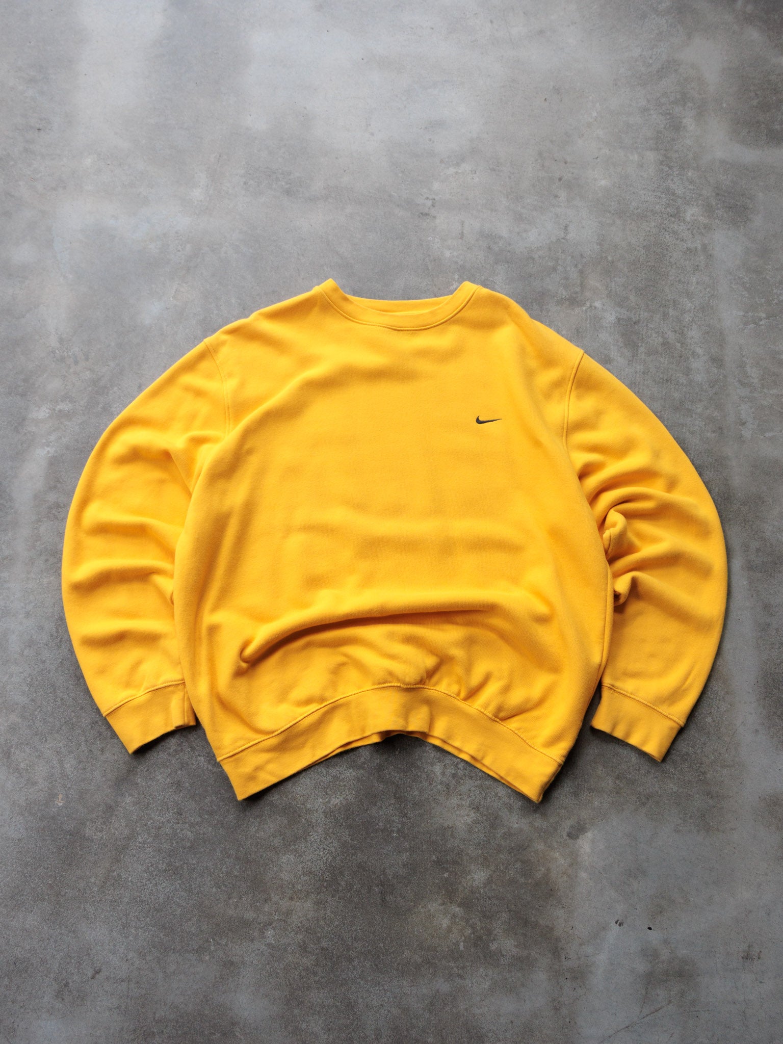 Vintage 00s Yellow Nike Sweatshirt (XL)