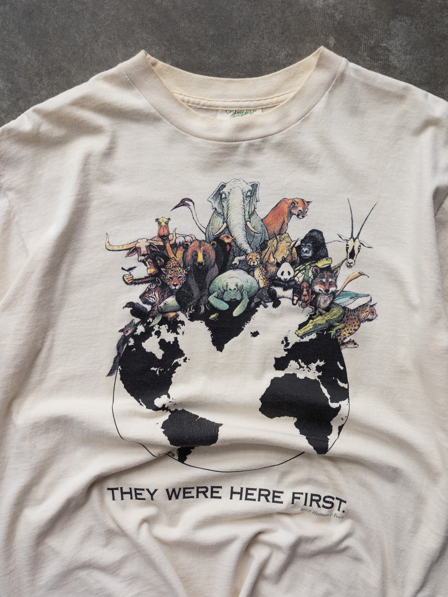 Vintage 1992 Planet Earth Wildlife Tee (L)