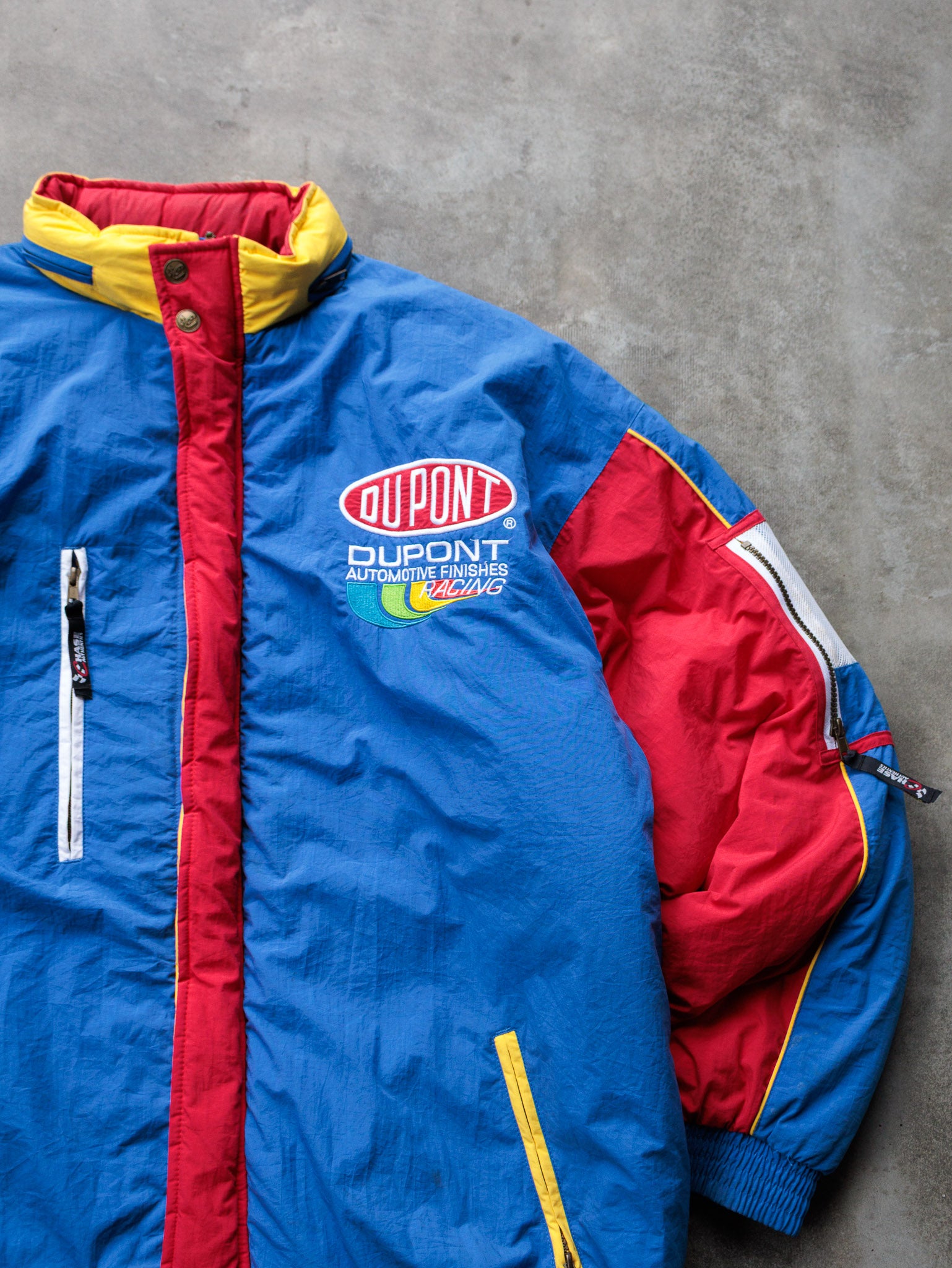 Vintage 00s Chase Authentics DuPont Jeff Gordon NASCAR Racing Jacket (XL)