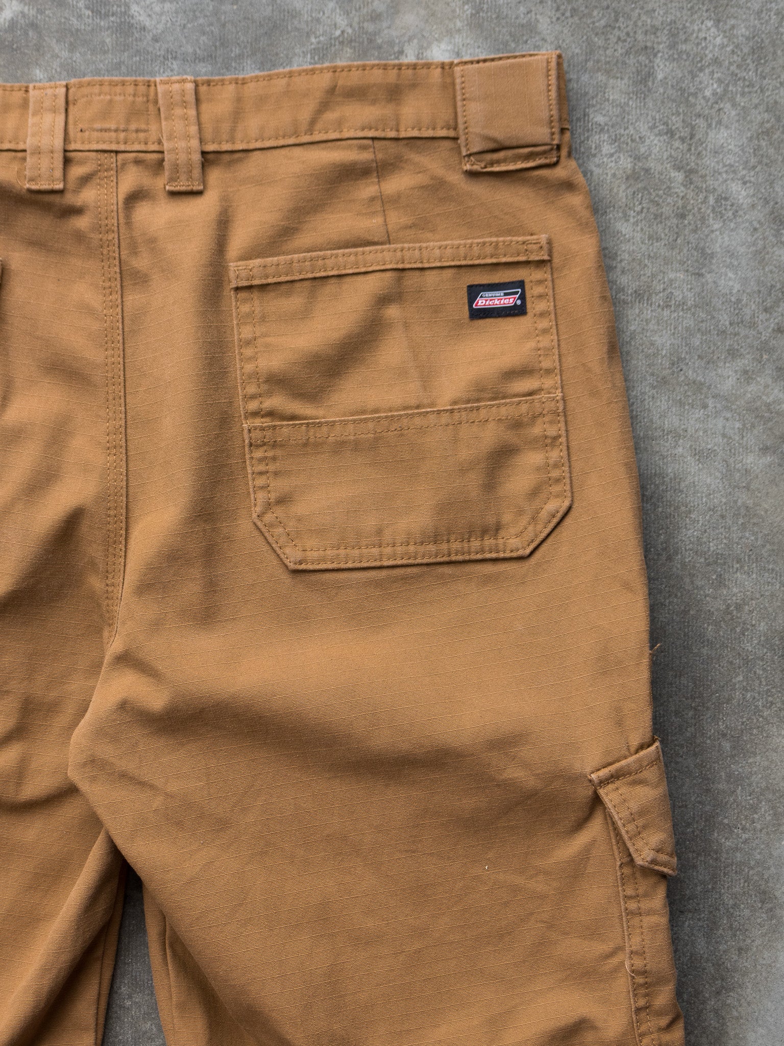 Vintage Brown Dickies Cargo Shorts (W34)