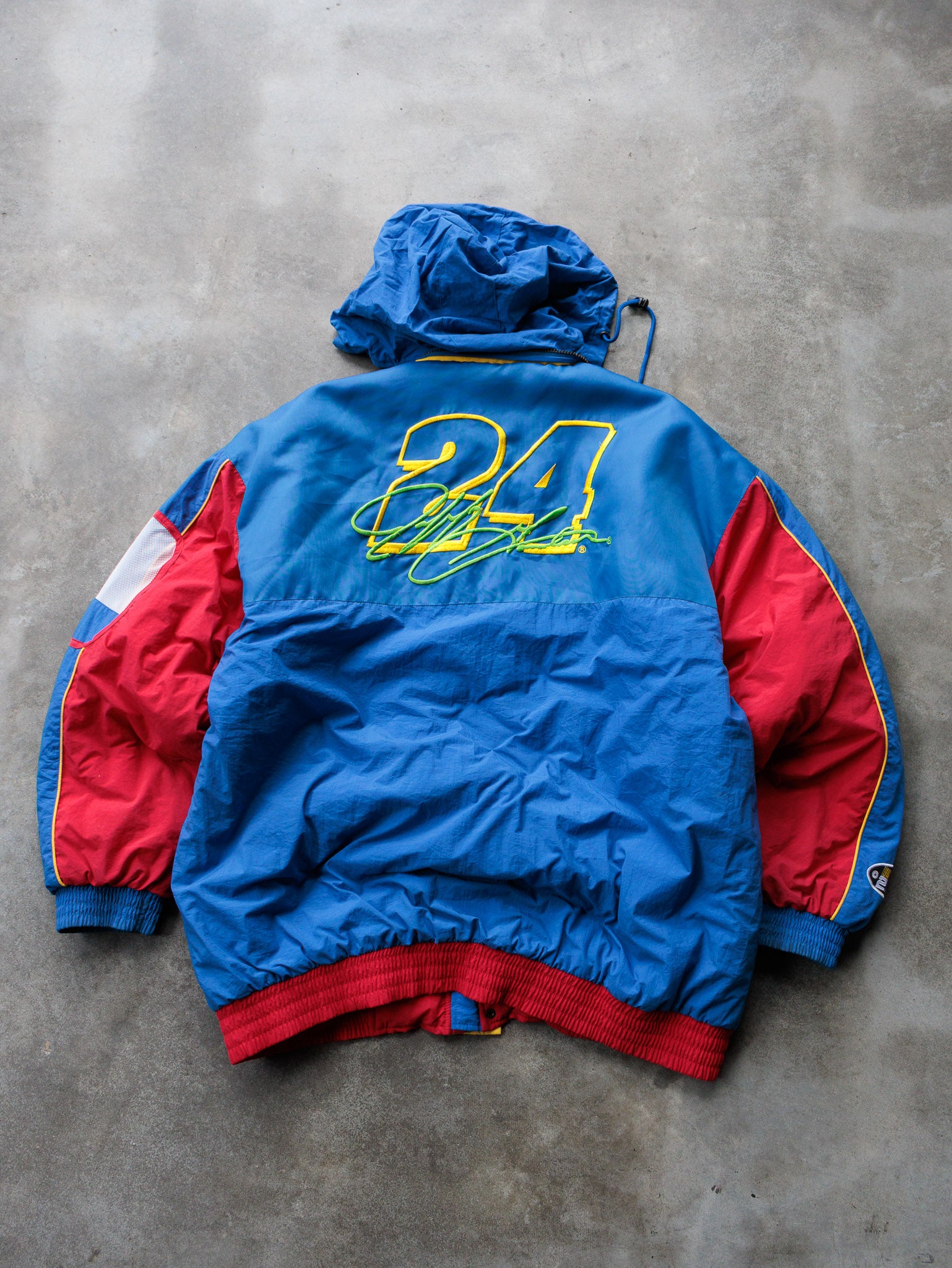 Vintage 00s Chase Authentics DuPont Jeff Gordon NASCAR Racing Jacket (XL)