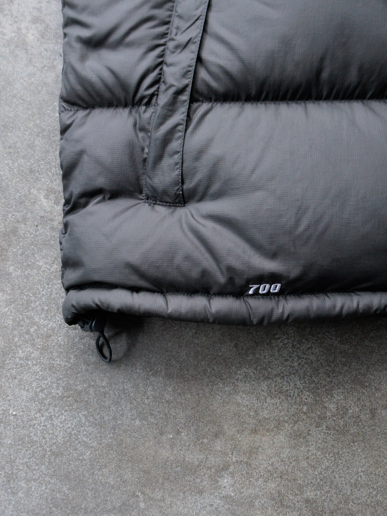 Vintage 00s Grey & Black The North Face 700 Nuptse Puffer Vest (XL)