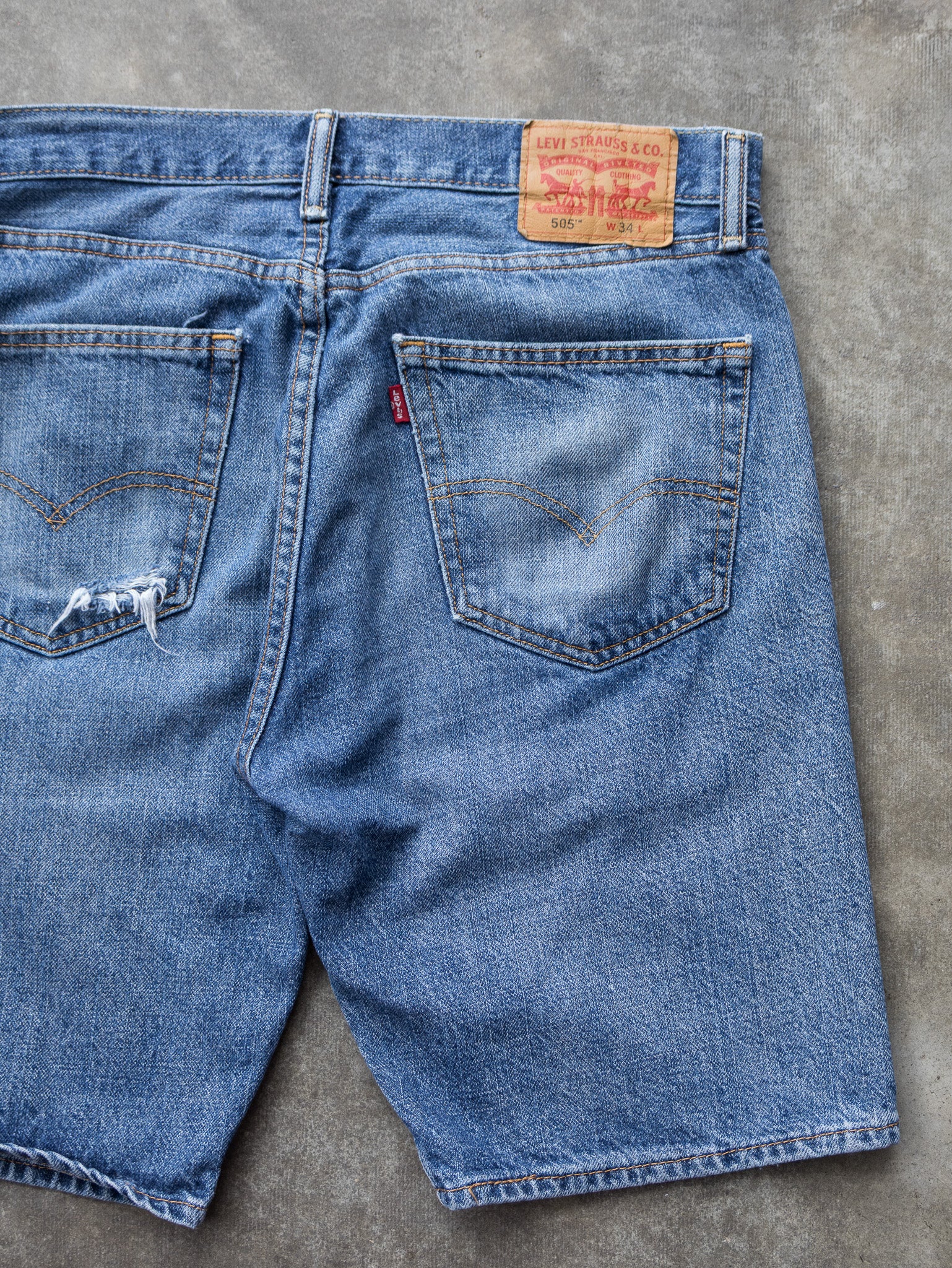 Vintage Levi’s 505 Denim Shorts (W34)