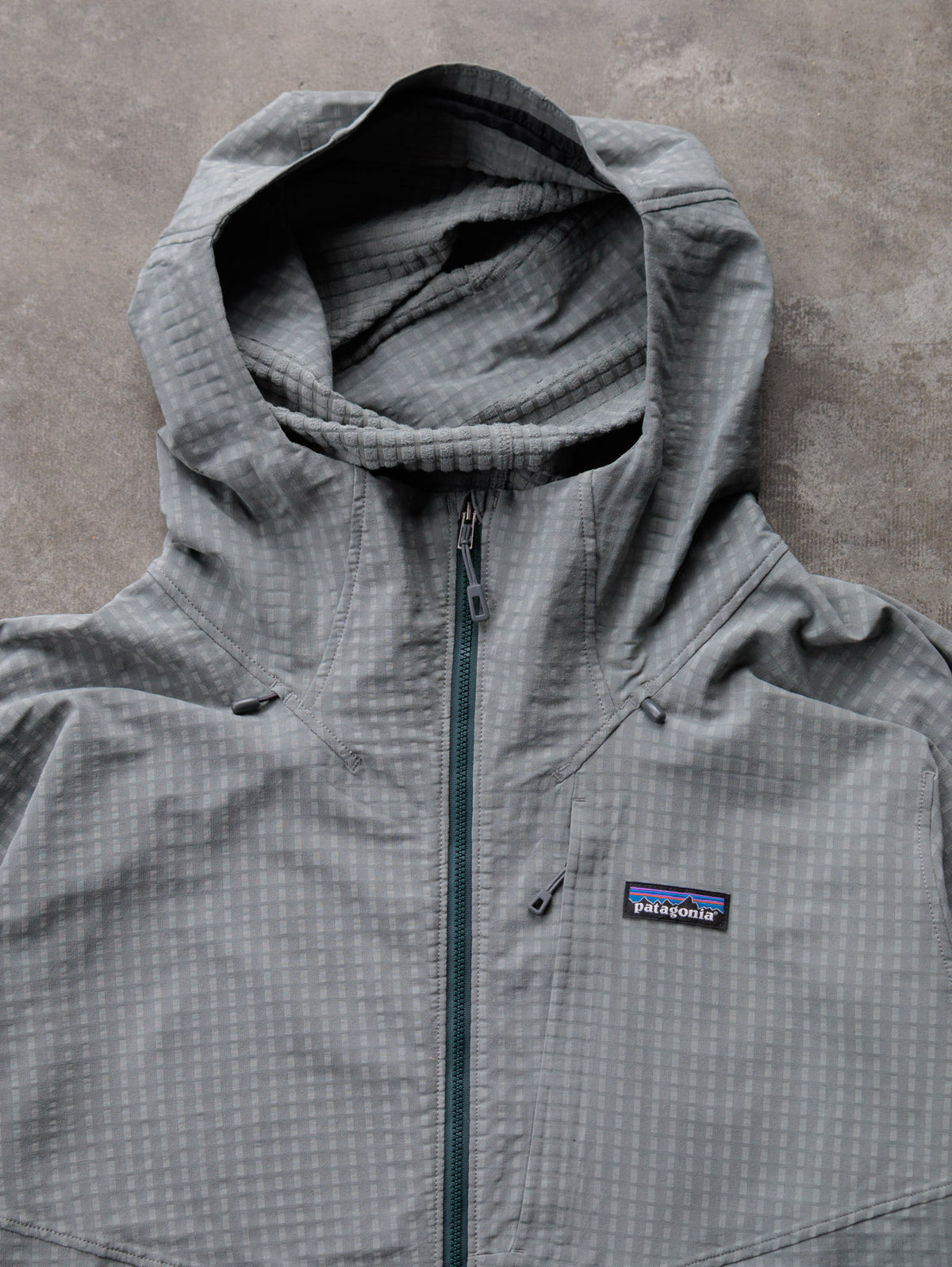 Vintage Grey Patagonia Windbreaker (2XL)
