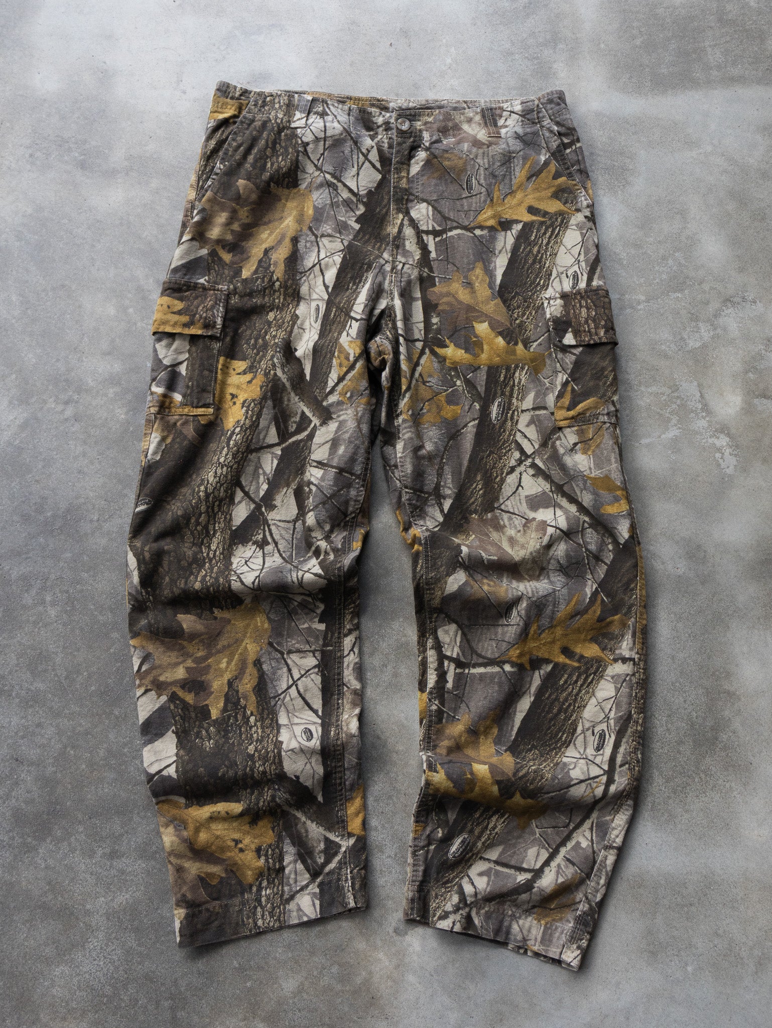 Vintage Winchester Camo Cargo Pants (XL)