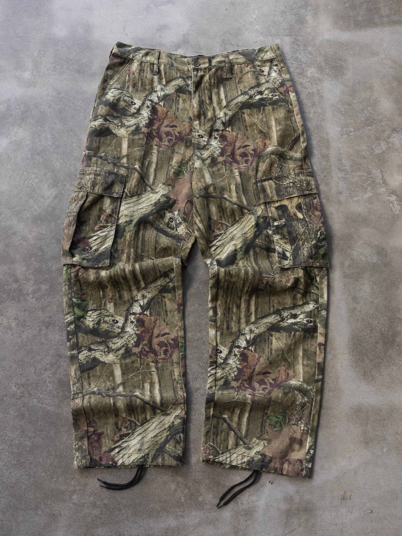 Vintage Mossy Oak Camo Cargo Pants (W36–38)