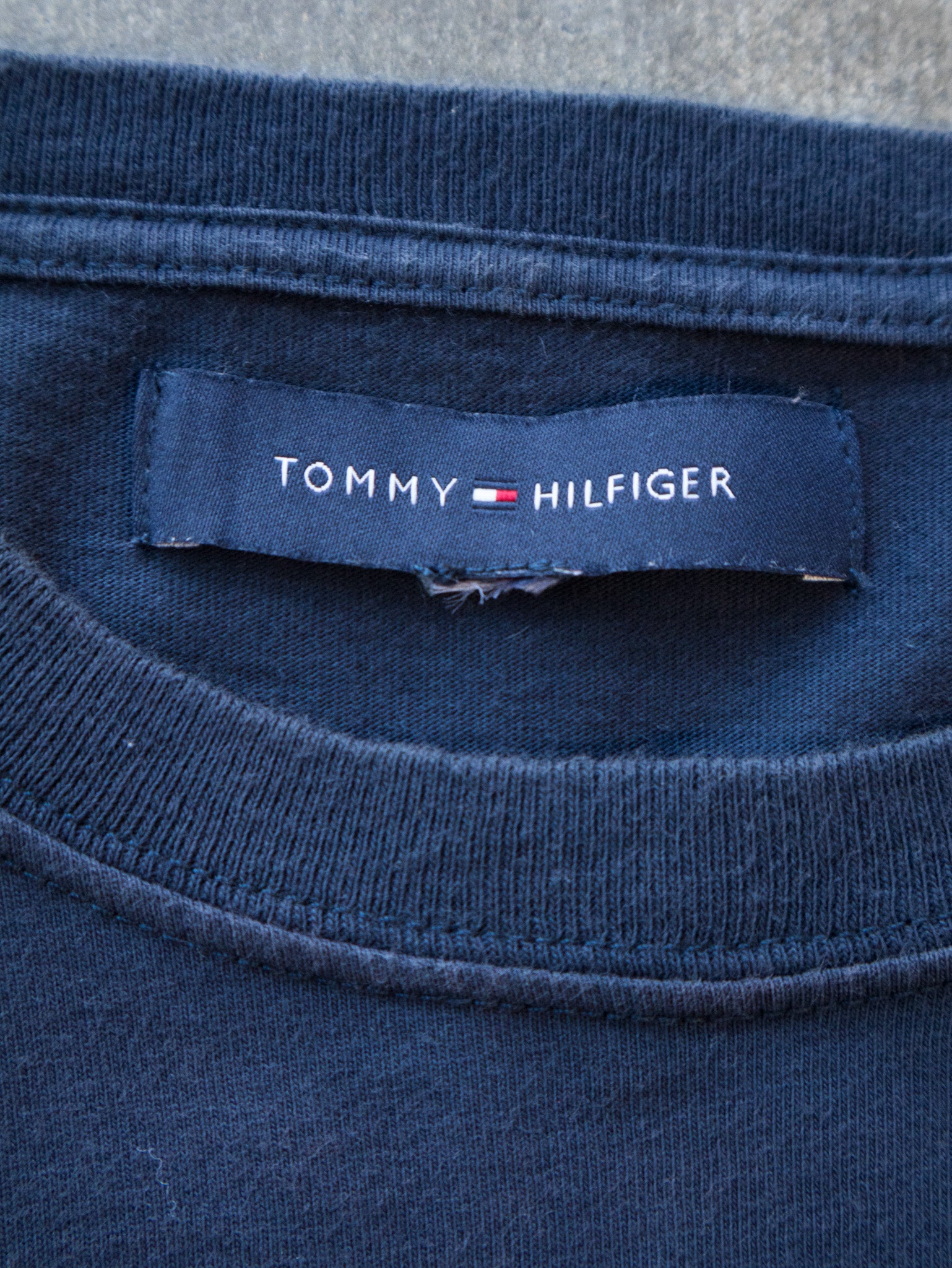 Vintage Navy Tommy Hilfiger Tee (XL)