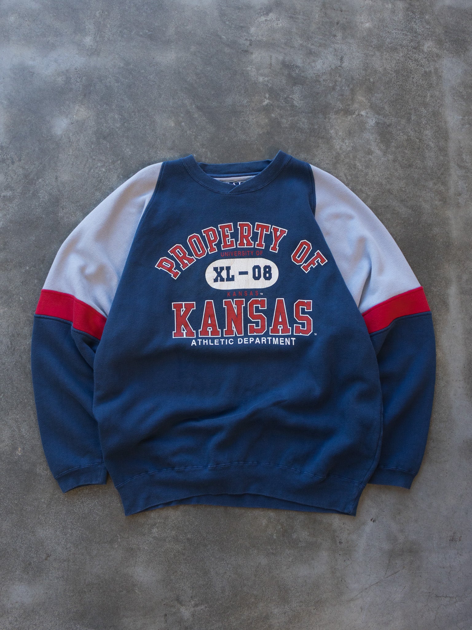 Vintage 2008 Kansas Athletic Dept Sweatshirt (L)