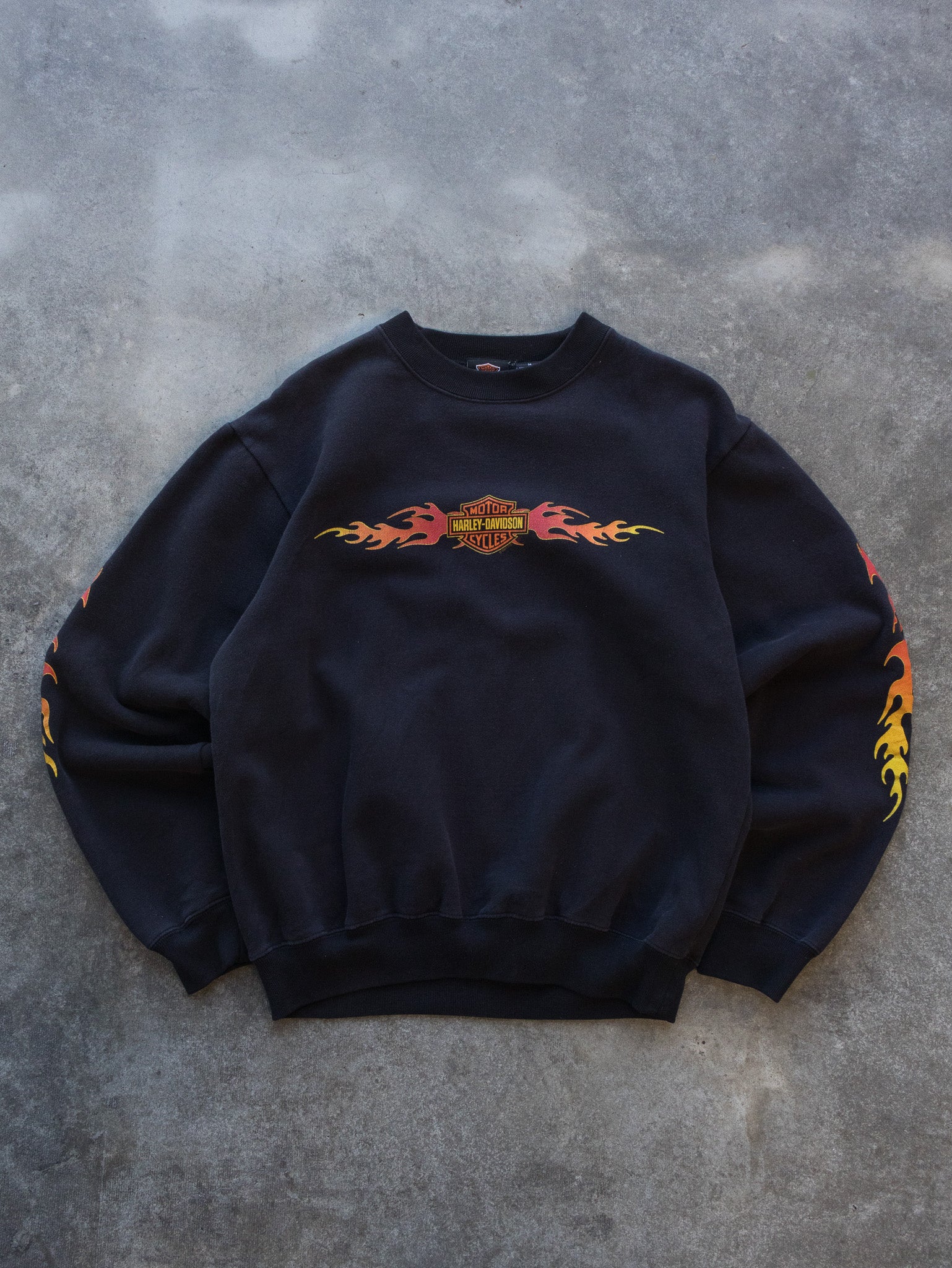 Vintage 2001 Black Harley-Davidson Flames Sweatshirt (M)