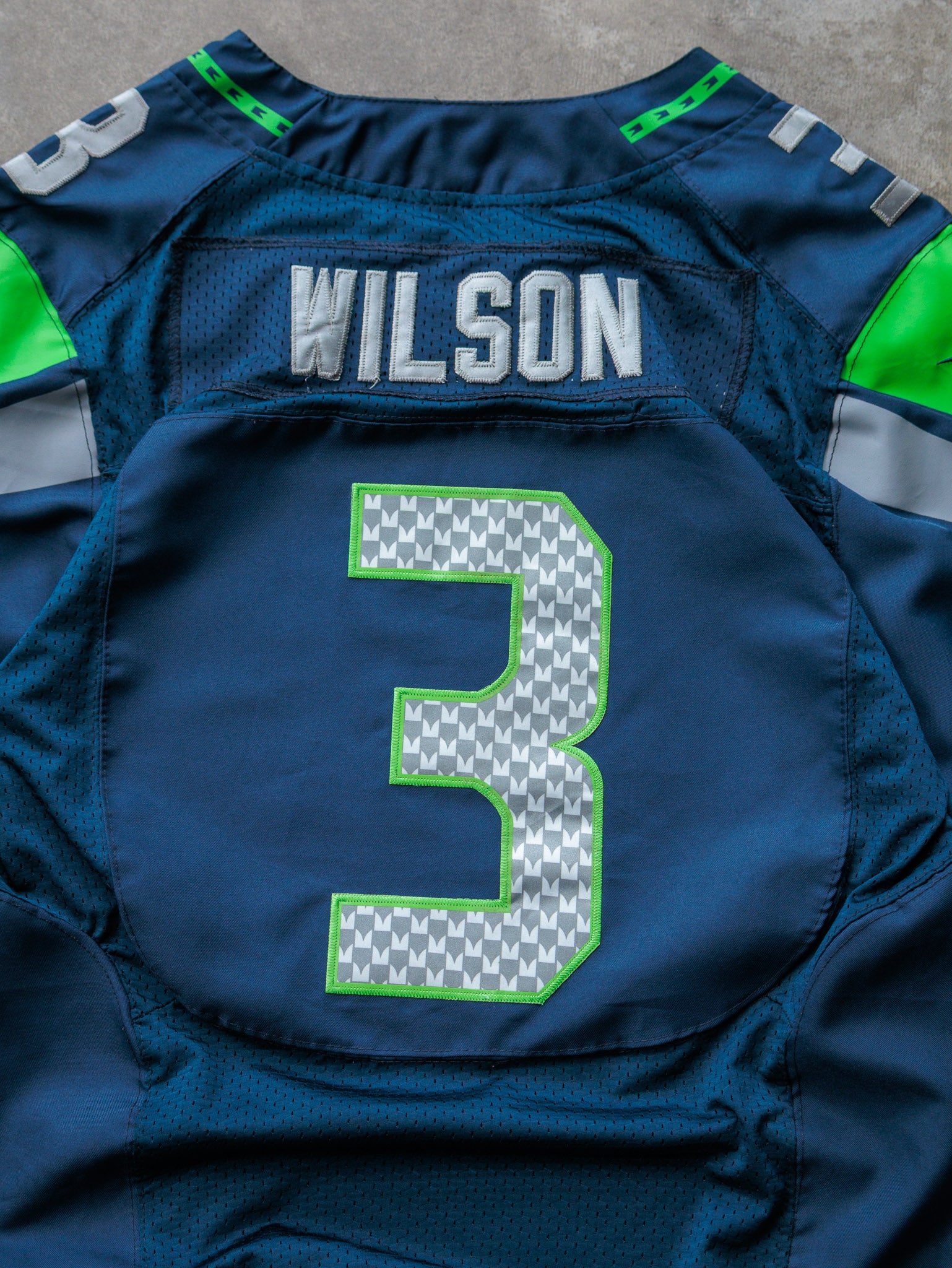 Vintage Nike Seattle Seahawks Russell Wilson NFL Jersey (M)