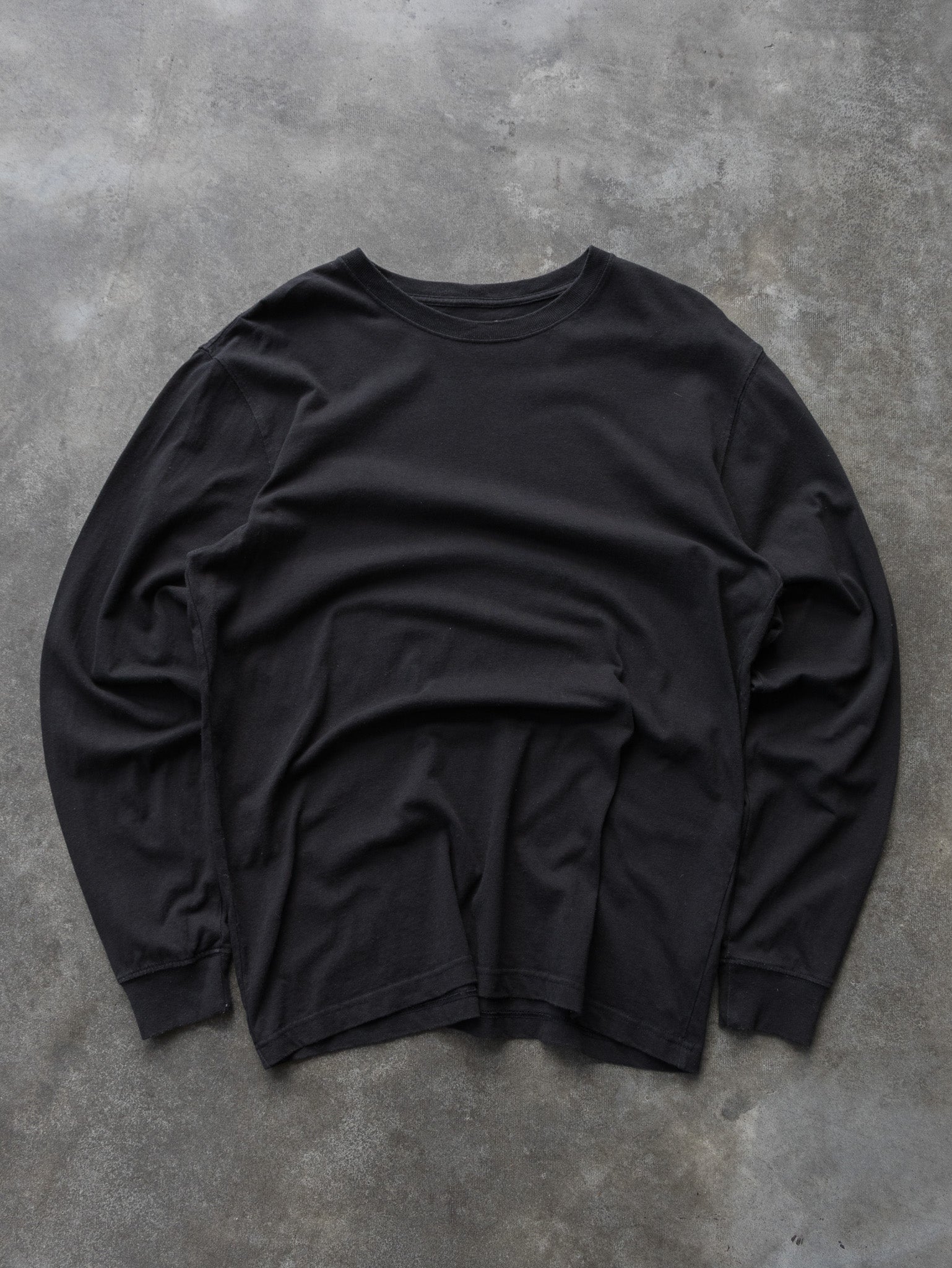 Vintage Black Carhartt Long Sleeve (M)