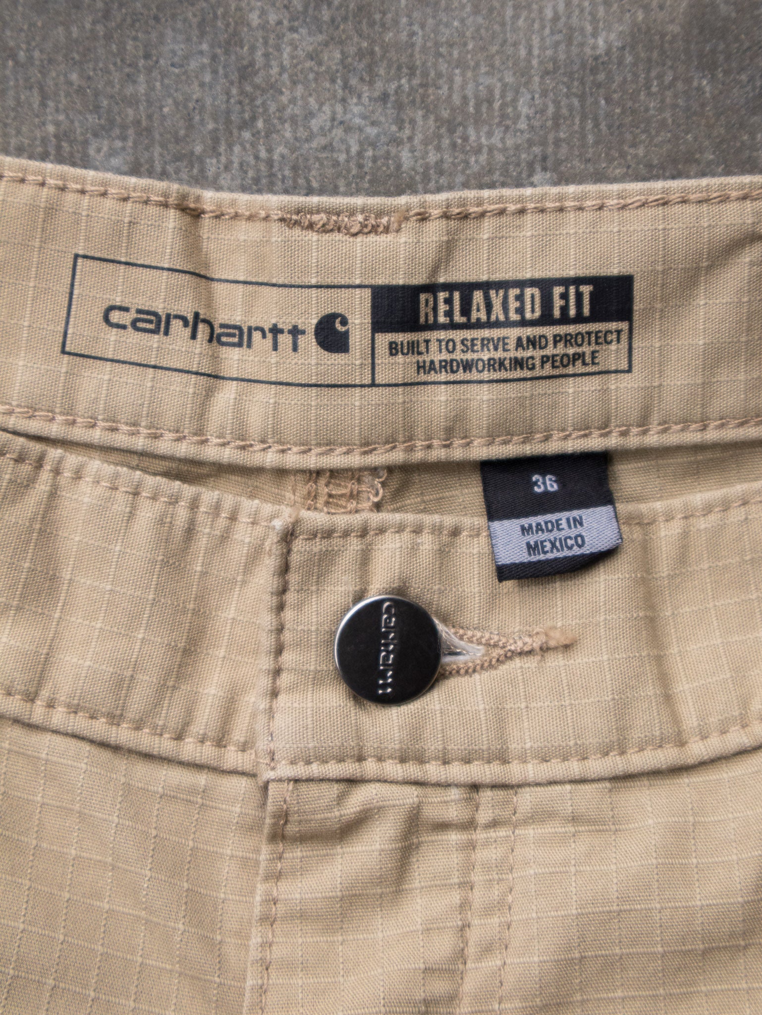Vintage Tan Carhartt Ripstop Cargo Shorts (W36)