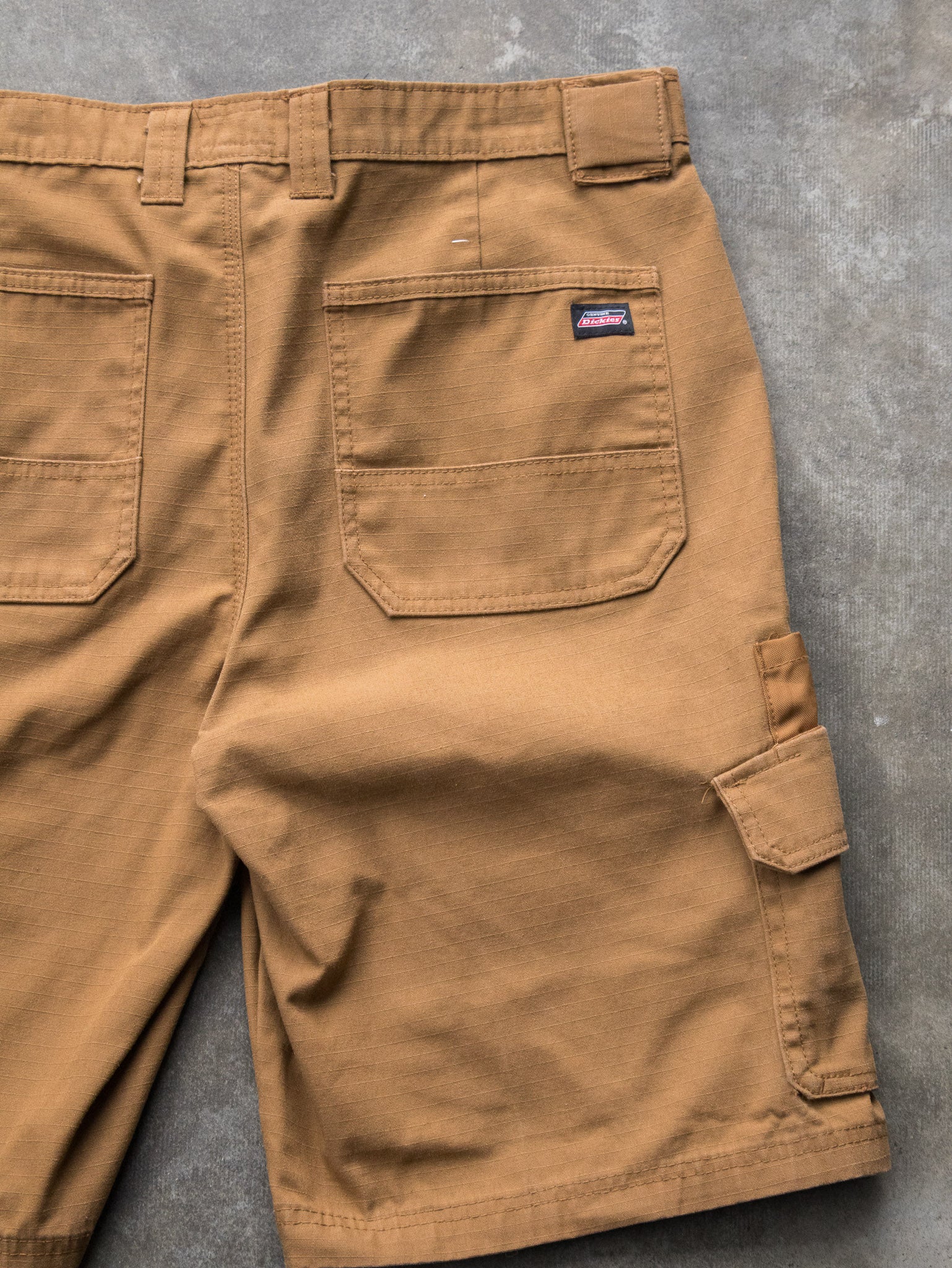Vintage Brown Dickies Cargo Ripstop Shorts (W32)