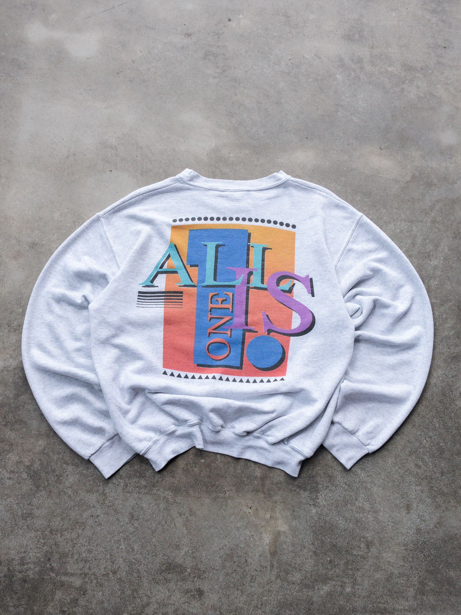 Vintage 90s Hard Rock Cafe San Antonio "All Is One" Sweatshirt (L)