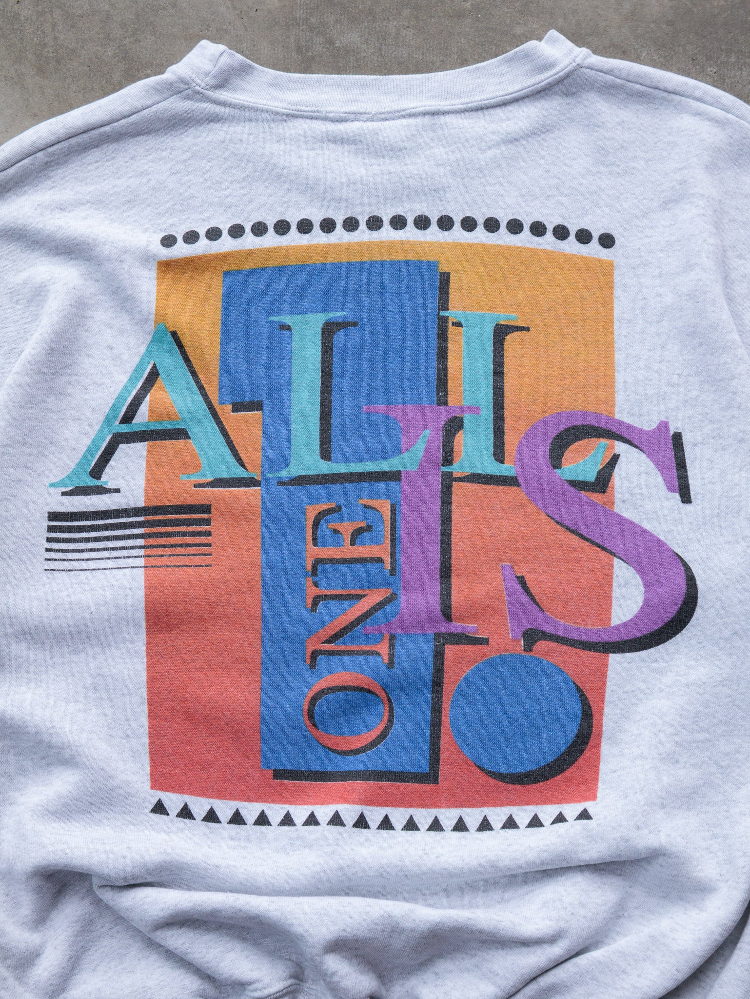 Vintage 90s Hard Rock Cafe San Antonio "All Is One" Sweatshirt (L)