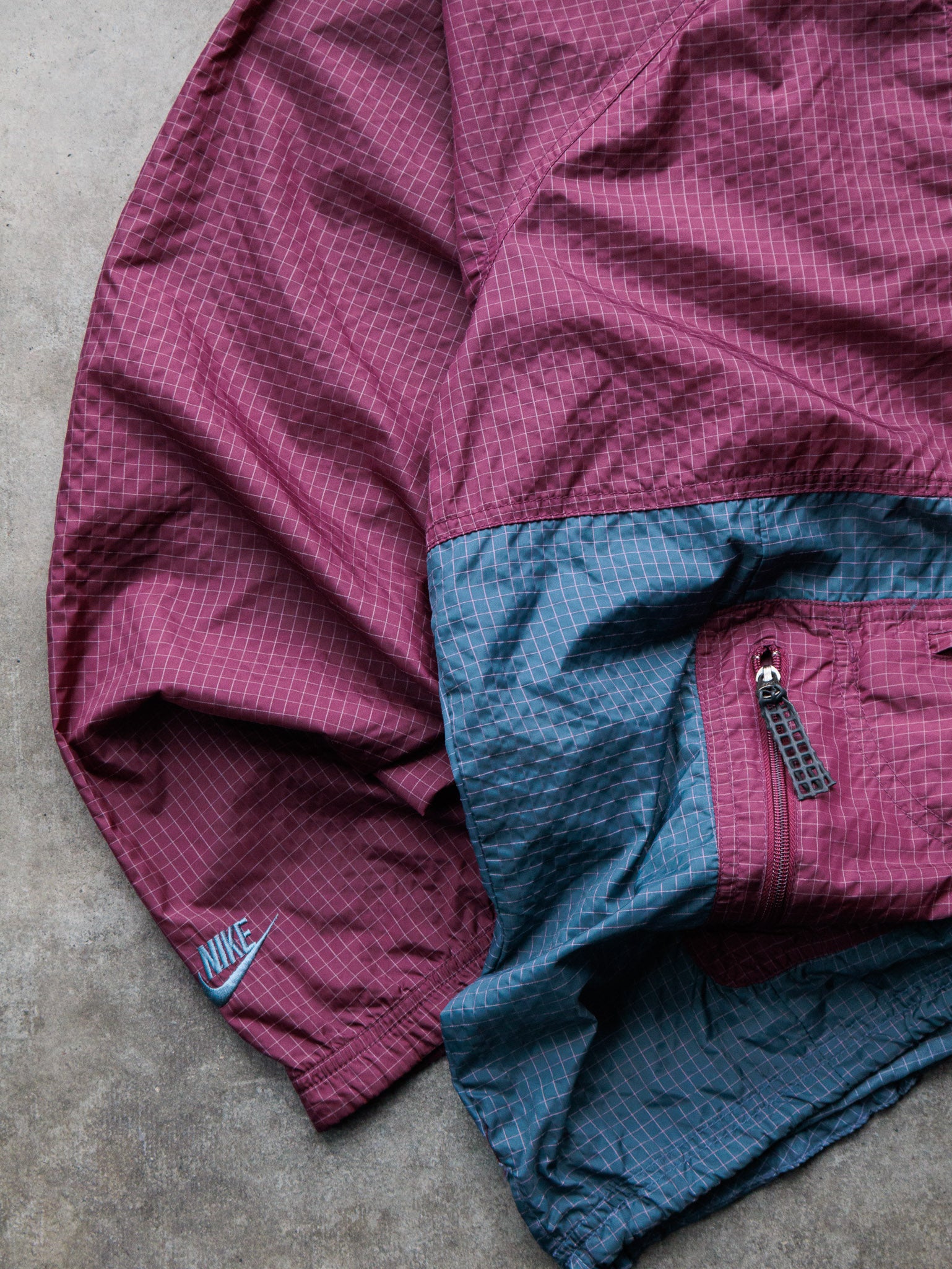 Vintage 00s Burgundy & Teal Nike ACG Check Jacket (L)