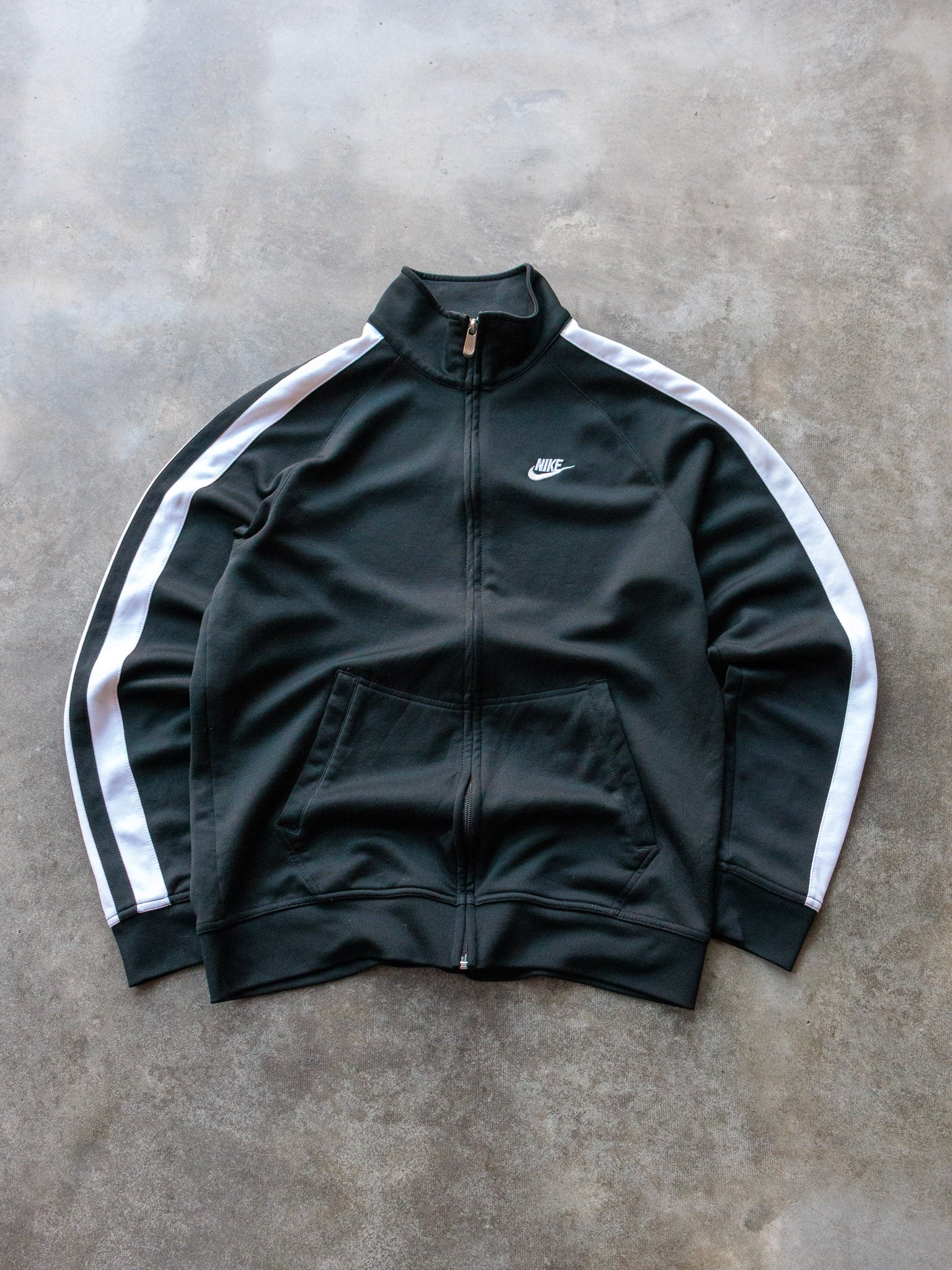 Vintage 00s Black Nike Track Jacket (L)