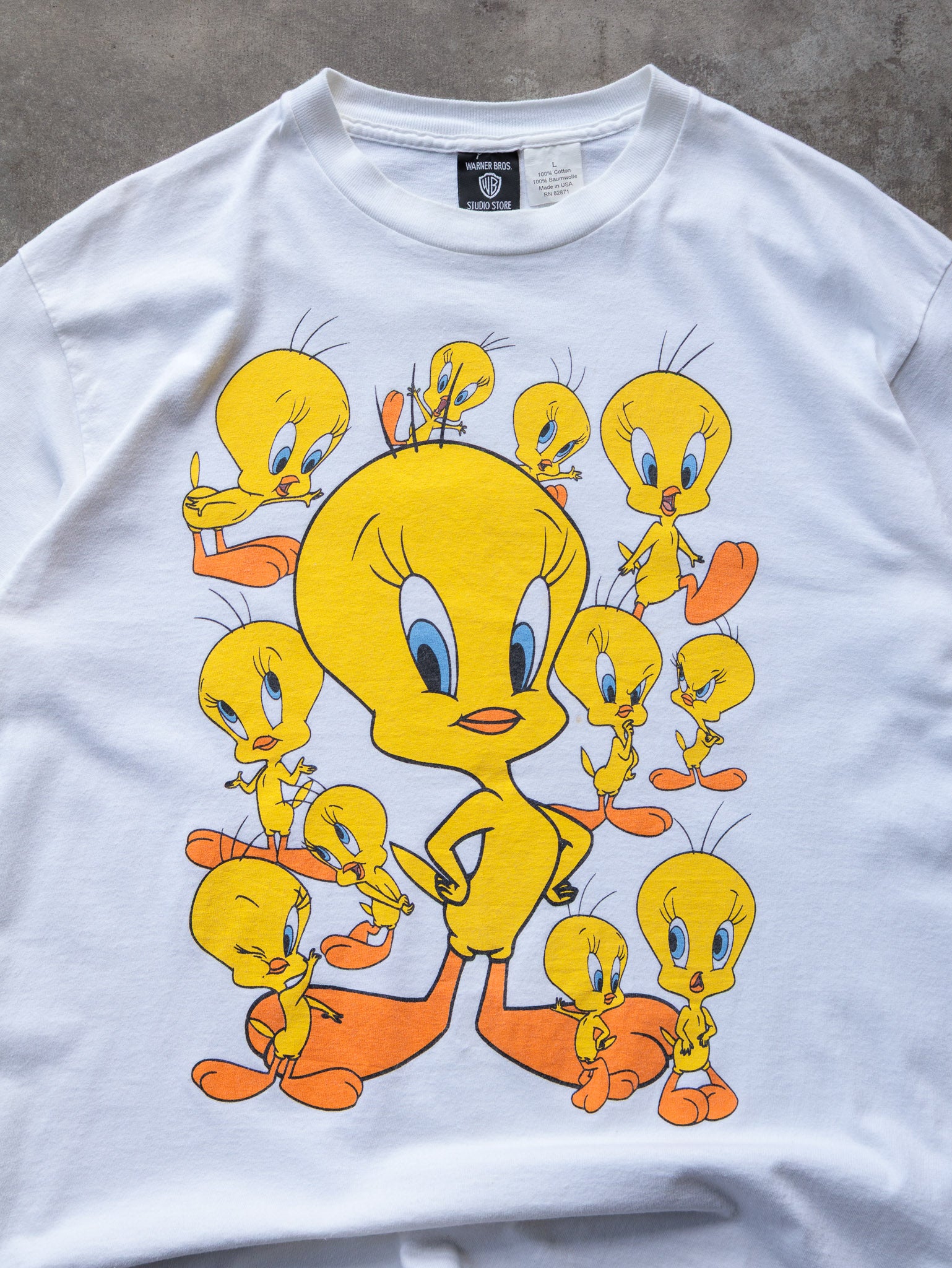 Vintage 90s White Warner Bros. Tweety Bird Tee (L)