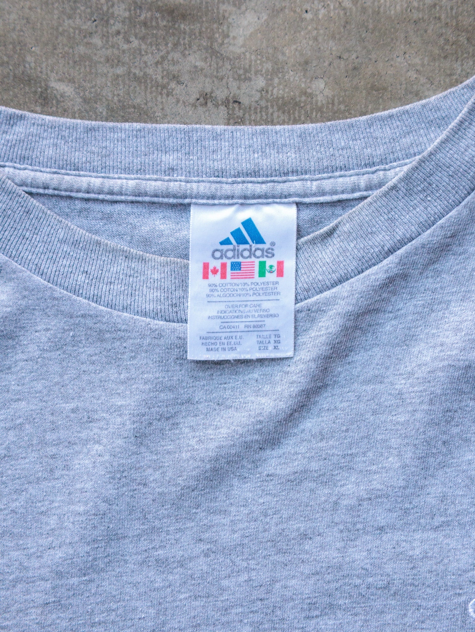 Vintage 90s Grey Adidas Embroidered Logo Tee (XL)