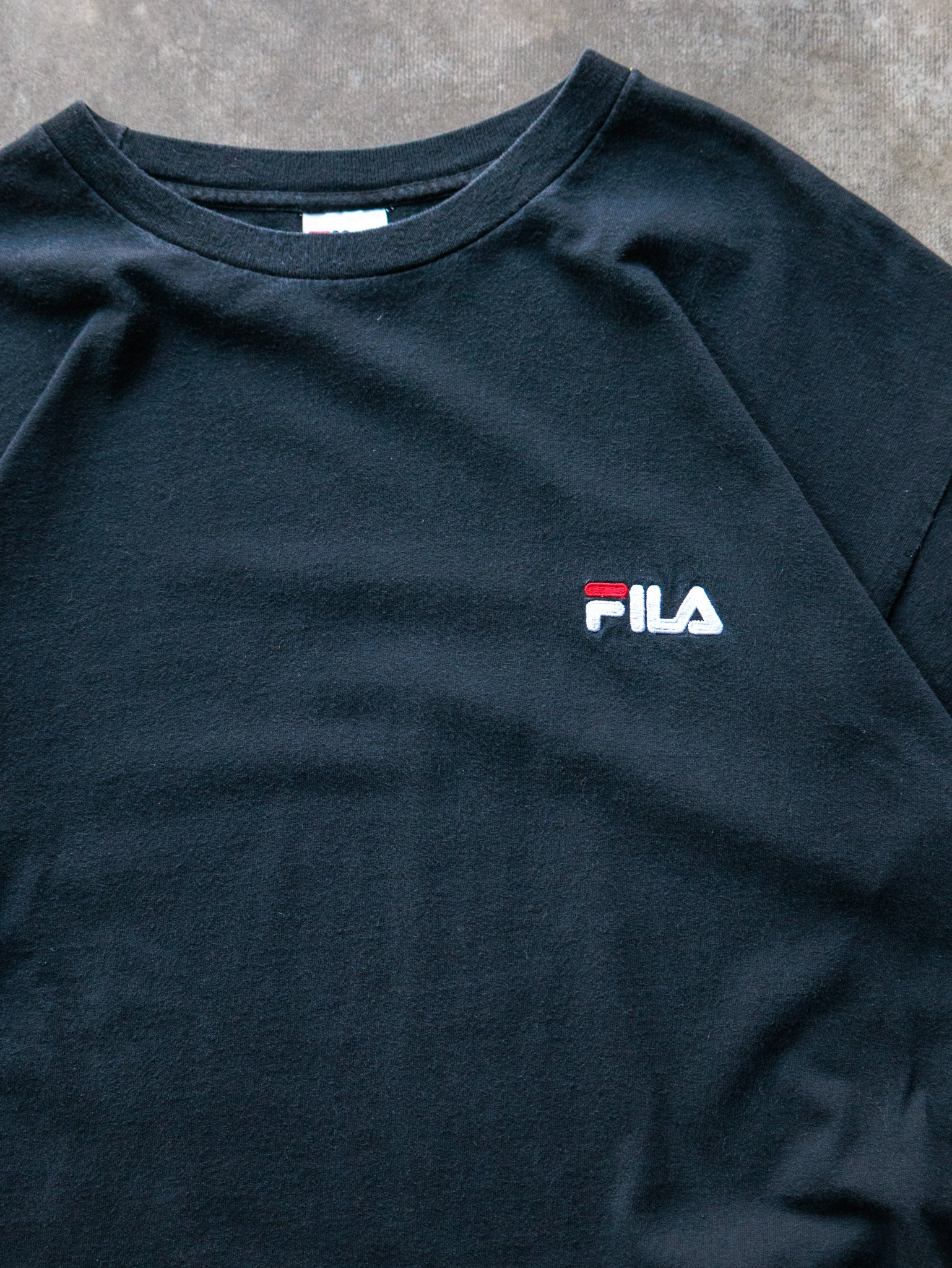 Vintage 90s Black Fila Embroidered Logo Tee (L)