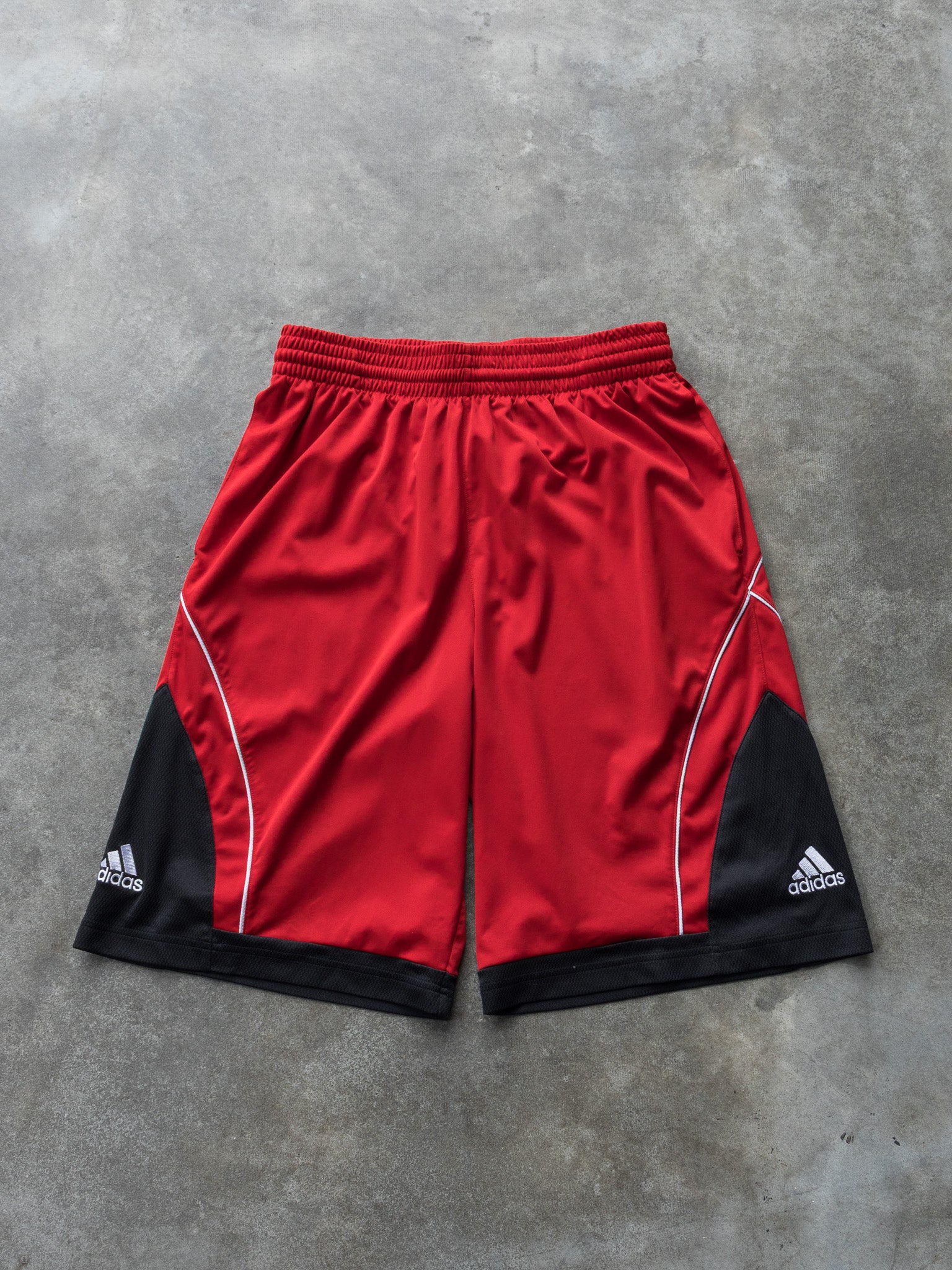 Vintage Red Adidas Basketball Shorts (M)