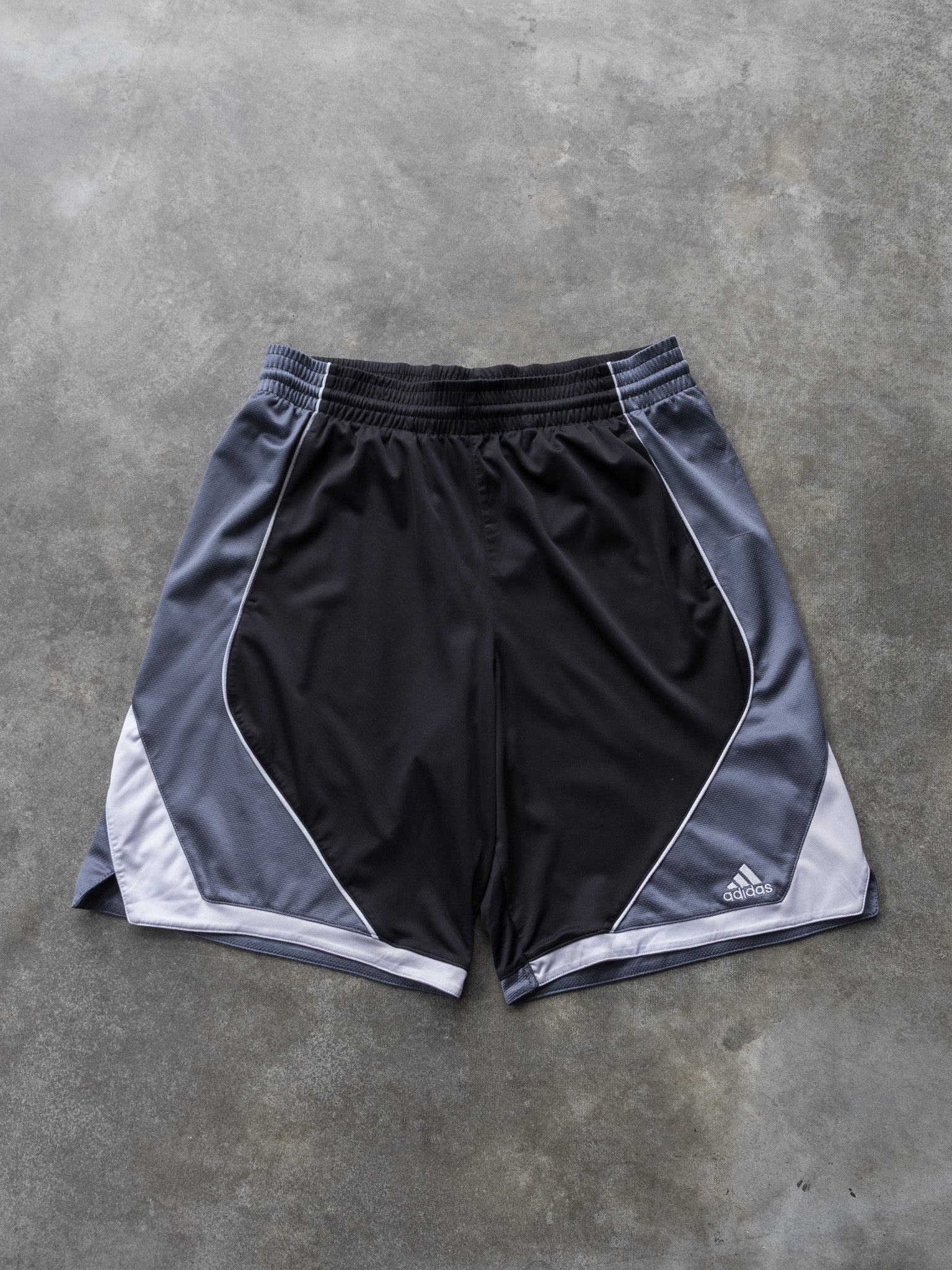 Vintage Black & Grey Adidas Basketball Shorts (M)