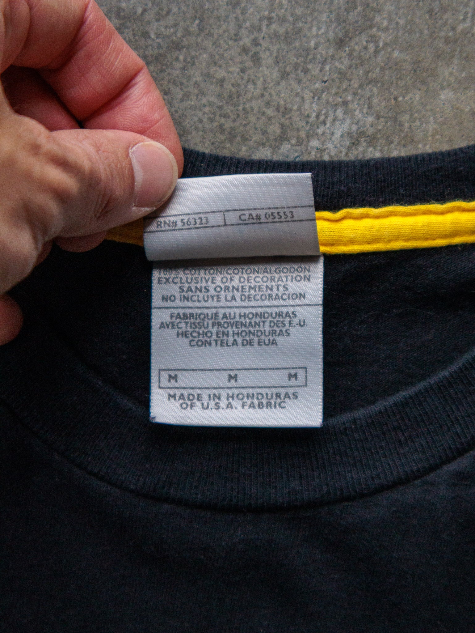 Vintage Black & Yellow Nike Logo Tee (M)