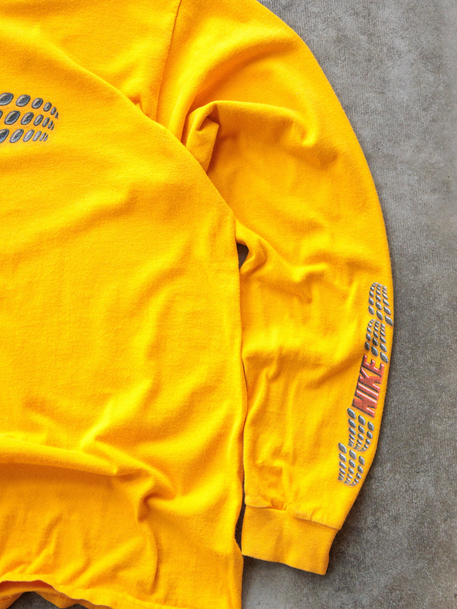 Vintage 90s Yellow Nike Graphic Long Sleeve (XL)