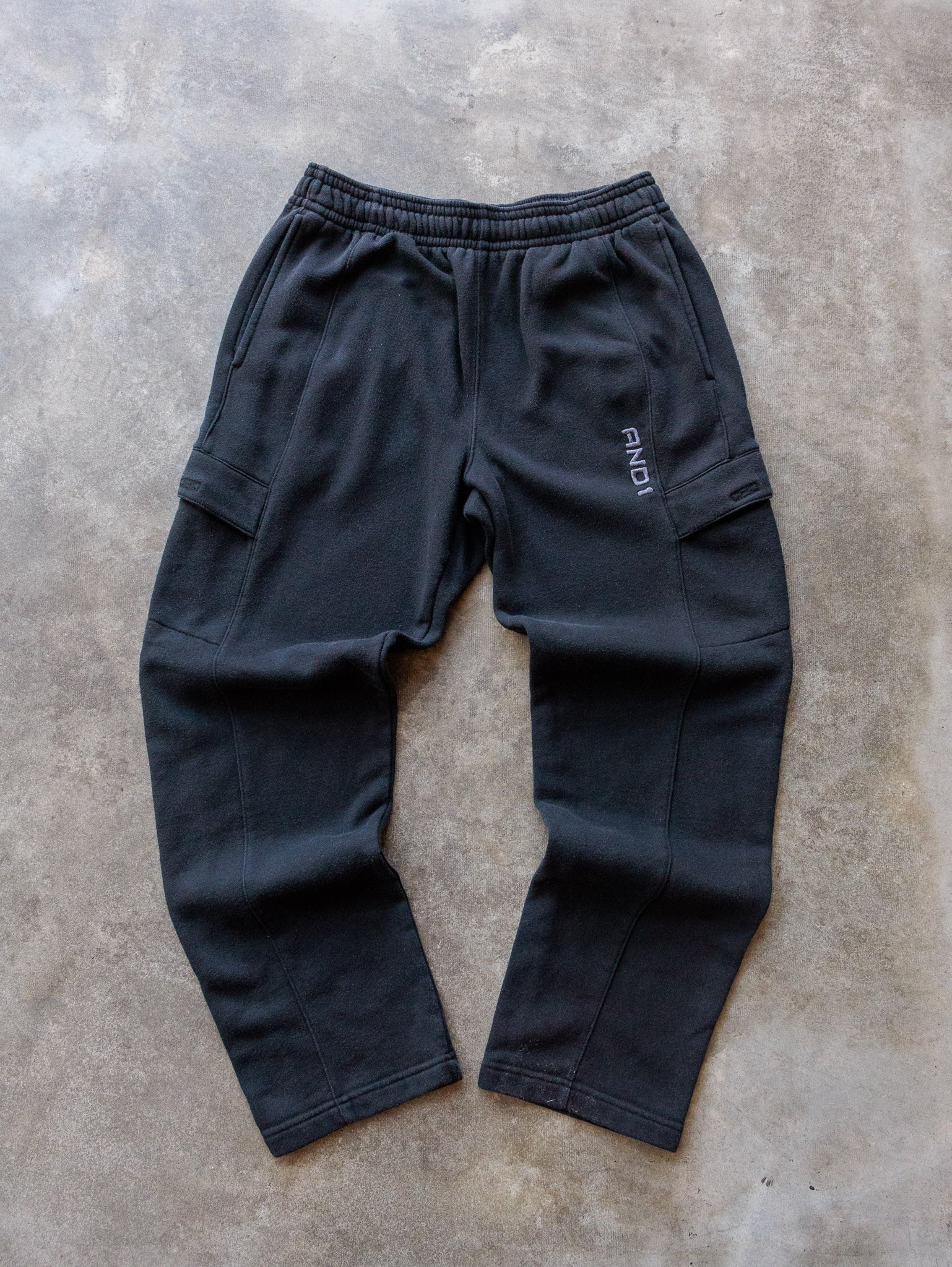 Vintage Black AND1 Cargo Sweatpants (M)